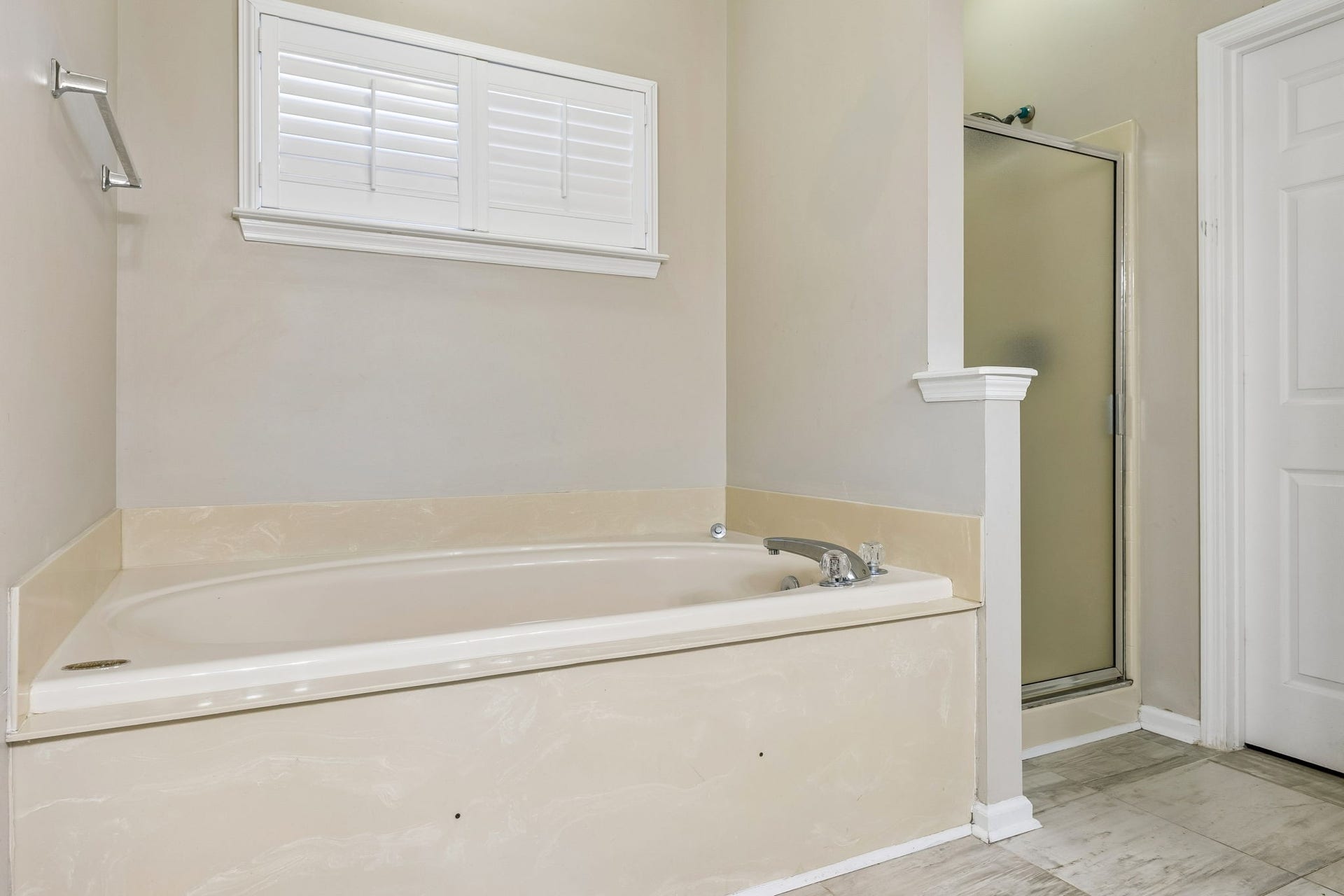5409 Oak Chase Dr, Antioch, TN 37013 5409 Oak Chase Dr, Antioch, TN 37013