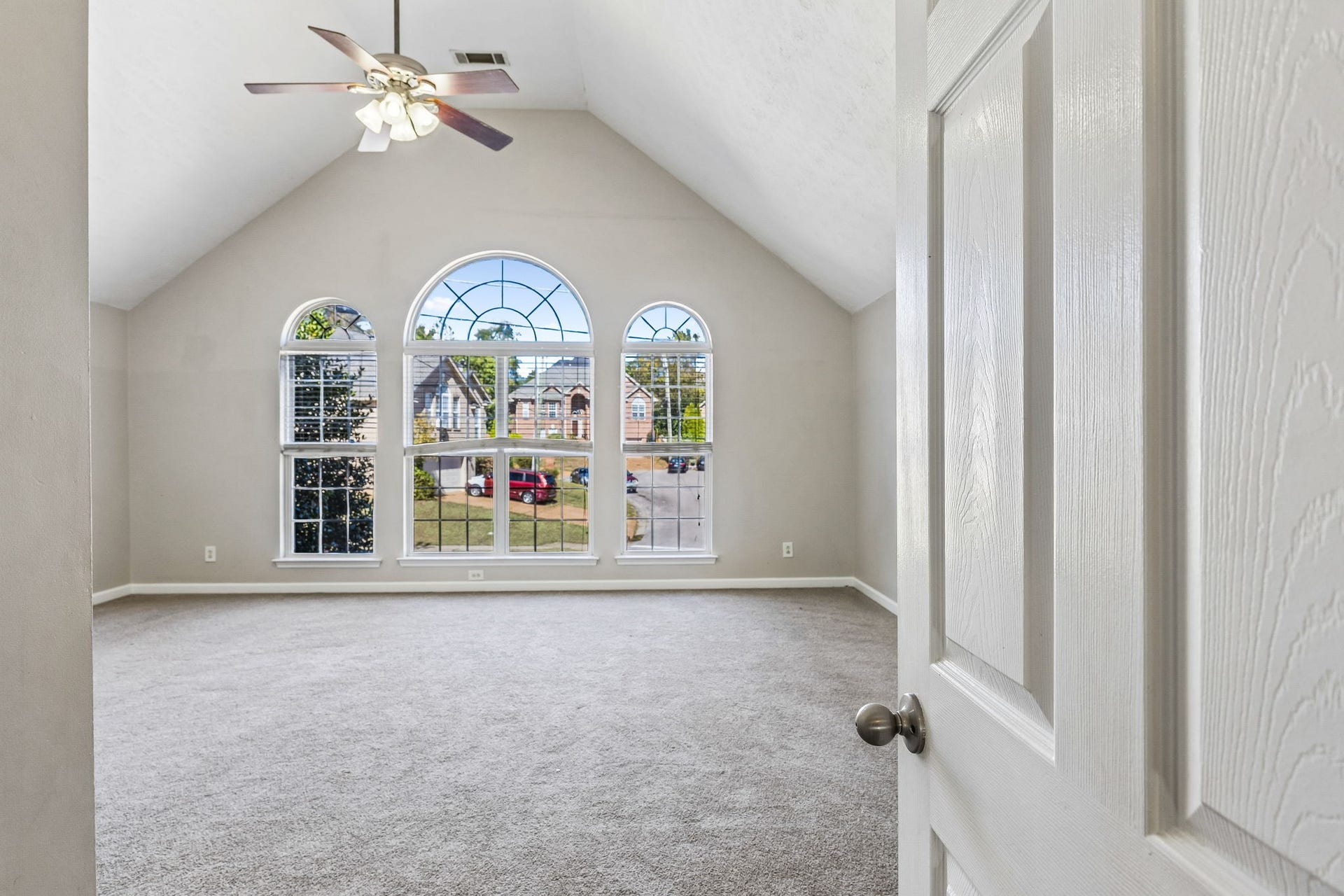 5409 Oak Chase Dr, Antioch, TN 37013 5409 Oak Chase Dr, Antioch, TN 37013