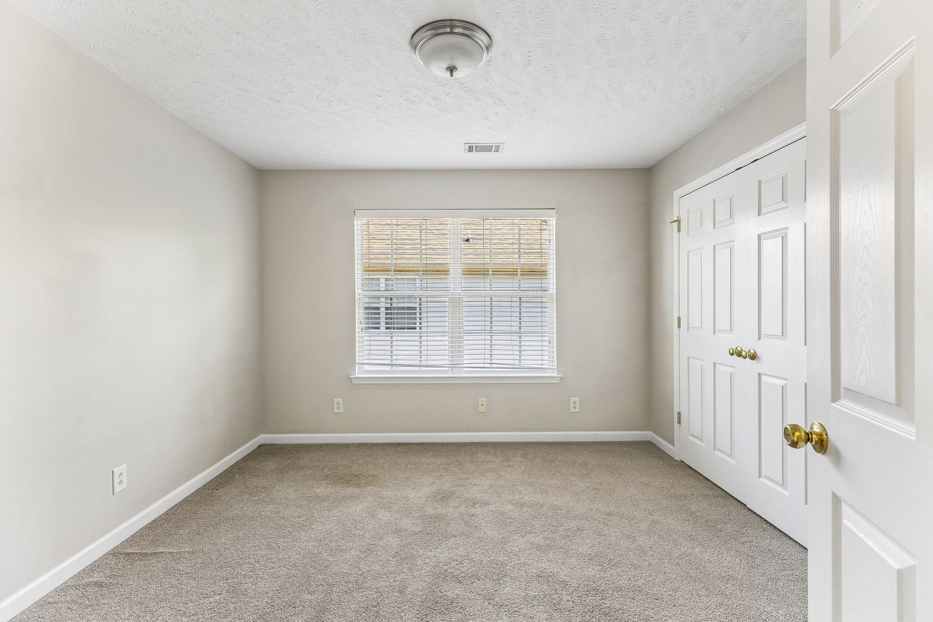 5409 Oak Chase Dr, Antioch, TN 37013 5409 Oak Chase Dr, Antioch, TN 37013