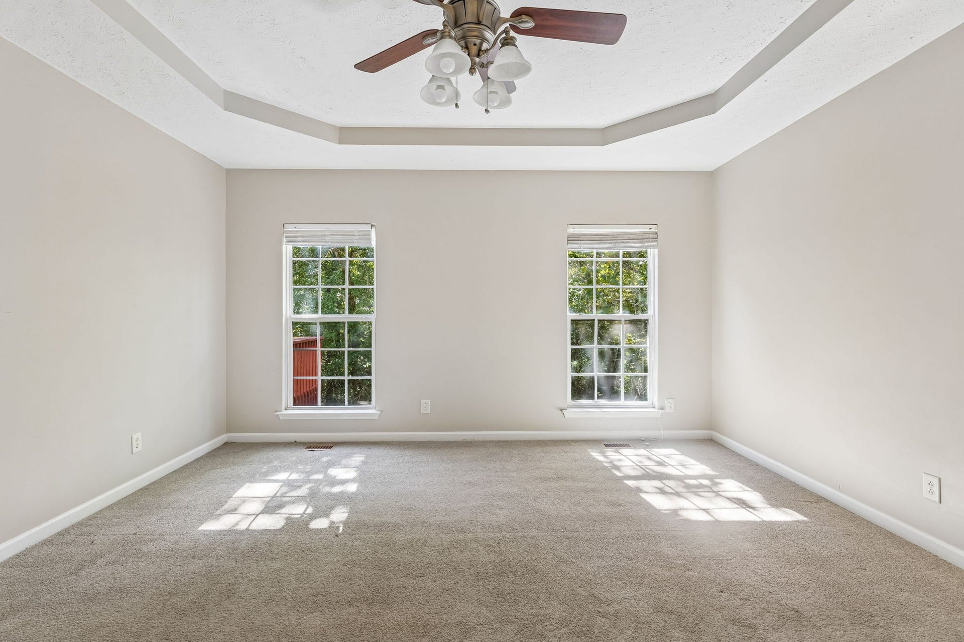5409 Oak Chase Dr, Antioch, TN 37013 5409 Oak Chase Dr, Antioch, TN 37013