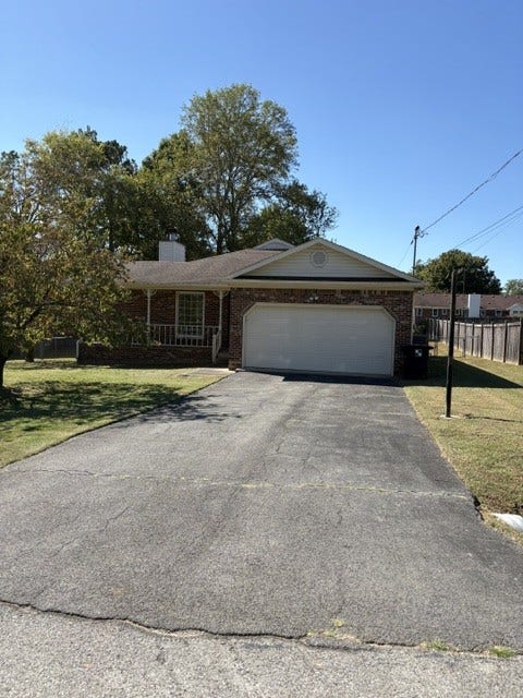 Property photo for 1666 Lillian Ct, Columbia, TN