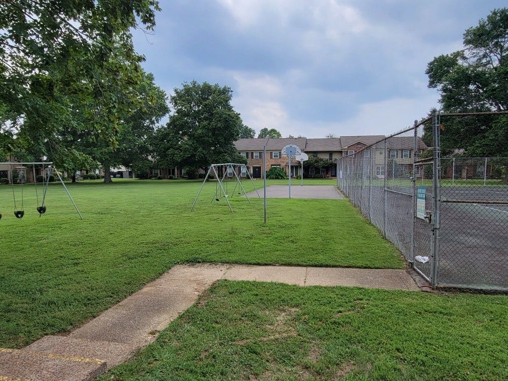 8207 Sawyer Brown Rd, #A4, Nashville, TN 37221 8207 Sawyer Brown Rd, #A4, Nashville, TN 37221