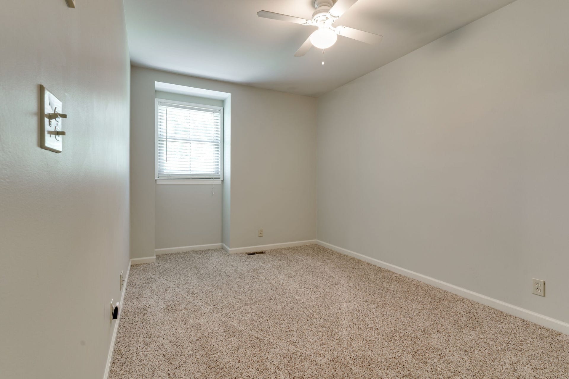 8207 Sawyer Brown Rd, #A4, Nashville, TN 37221 8207 Sawyer Brown Rd, #A4, Nashville, TN 37221