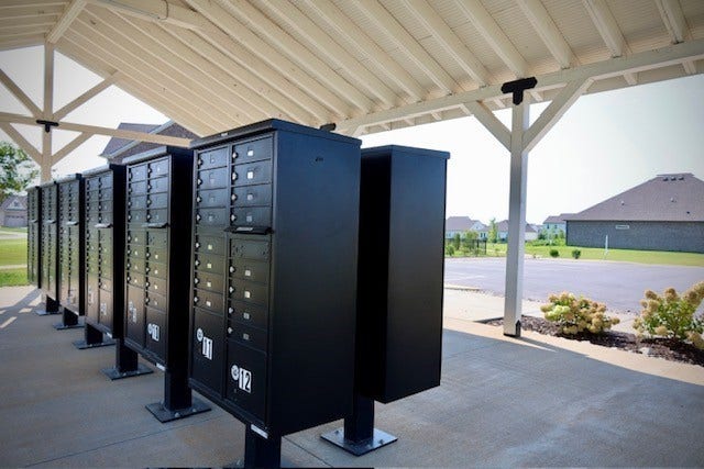 4943 Kai Drive, Murfreesboro, TN 37129 THE COVERED MAIL KIOSK HAS A LARGE PARKING AREA, AND ALSO SITS ALONGSIDE THE WALKING TRAIL - PERFECT EXCUSE FOR AN AFTER DINNER STROLL!