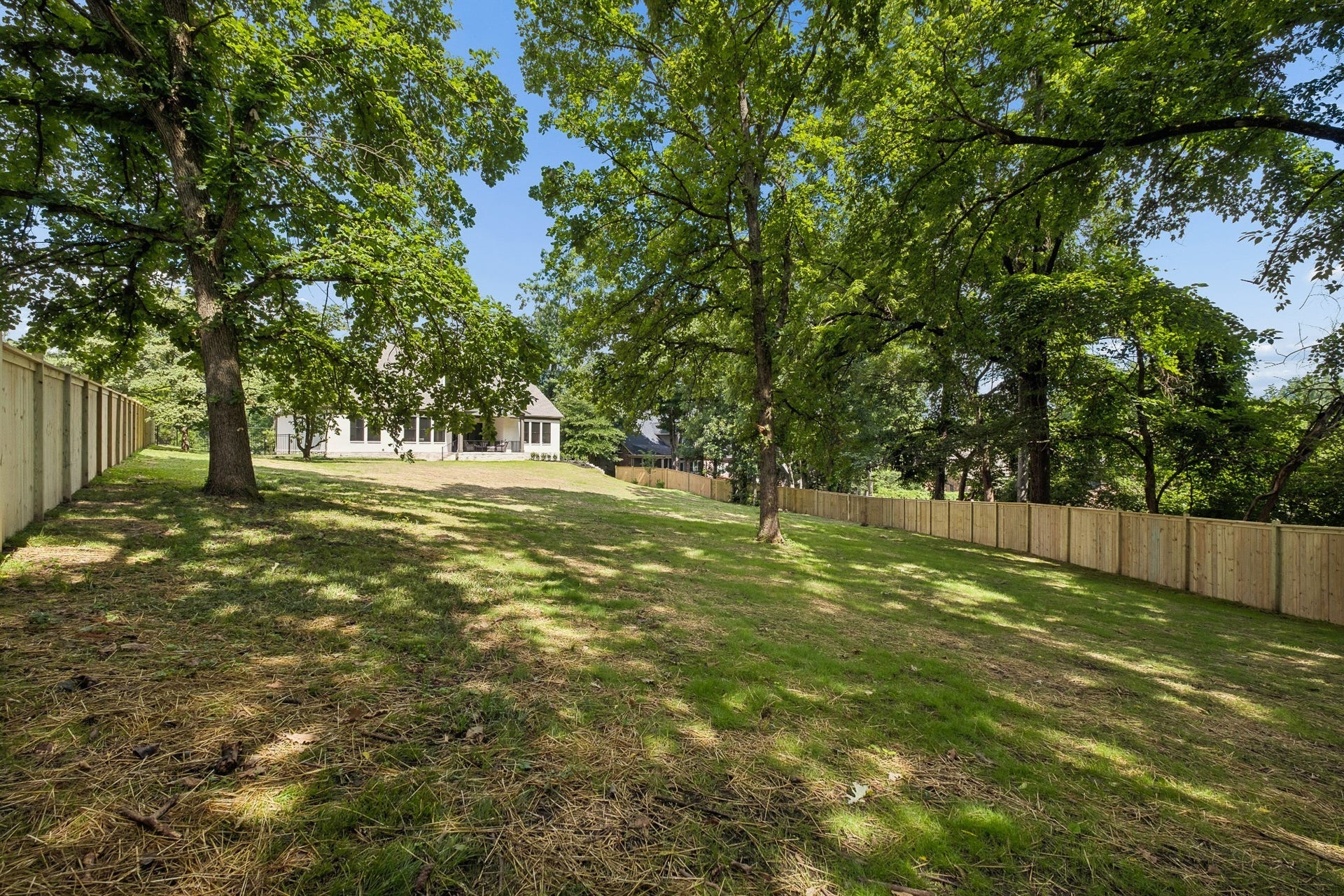 2808 White Oak Dr, Nashville, TN 37215 2808 White Oak Dr, Nashville, TN 37215