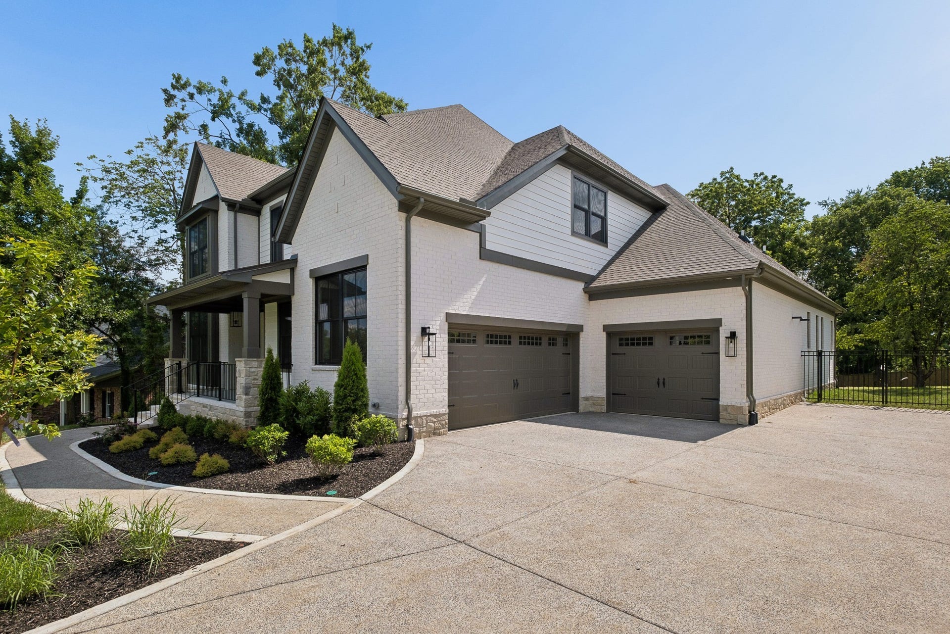 2808 White Oak Dr, Nashville, TN 37215 2808 White Oak Dr, Nashville, TN 37215