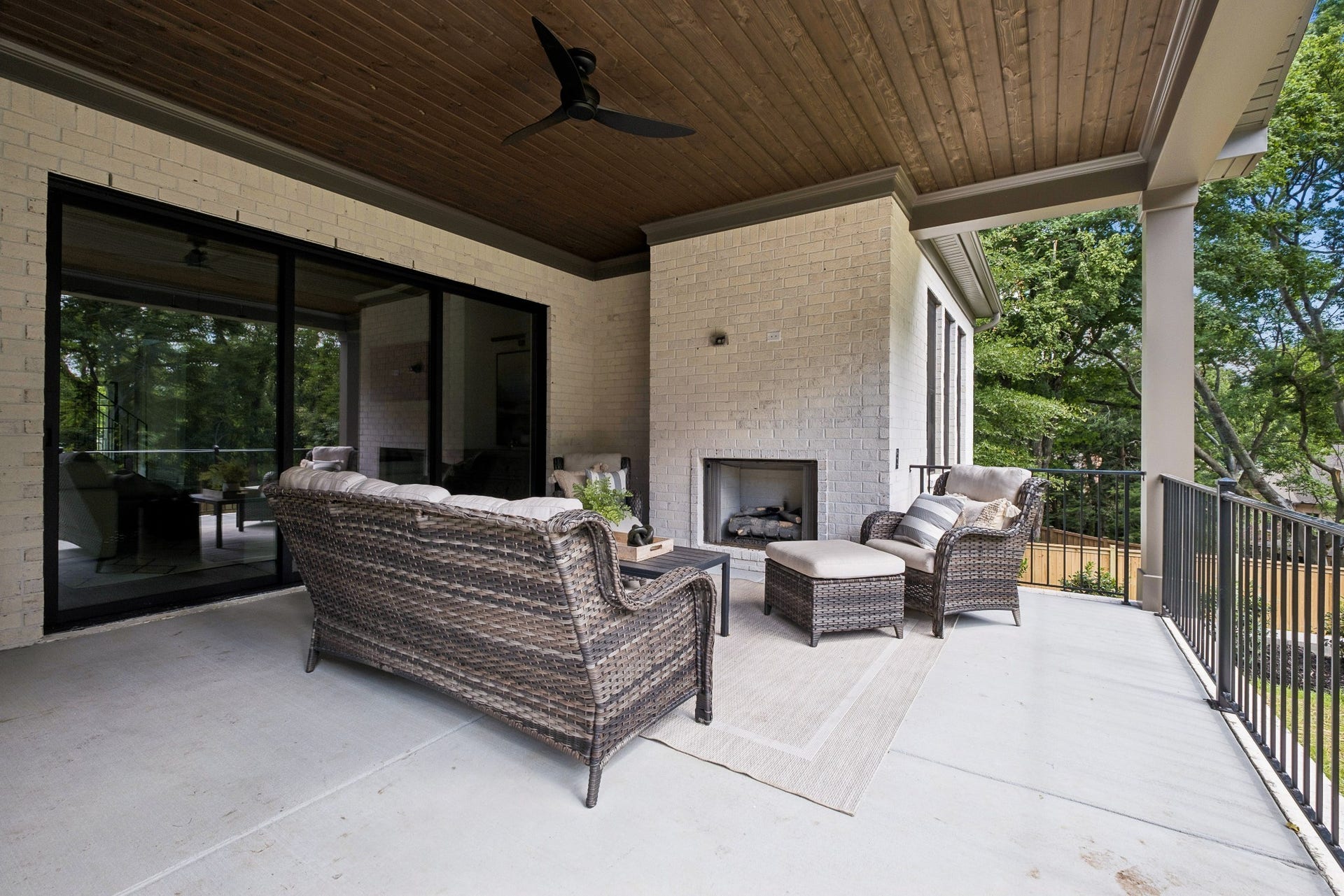 2808 White Oak Dr, Nashville, TN 37215 2808 White Oak Dr, Nashville, TN 37215