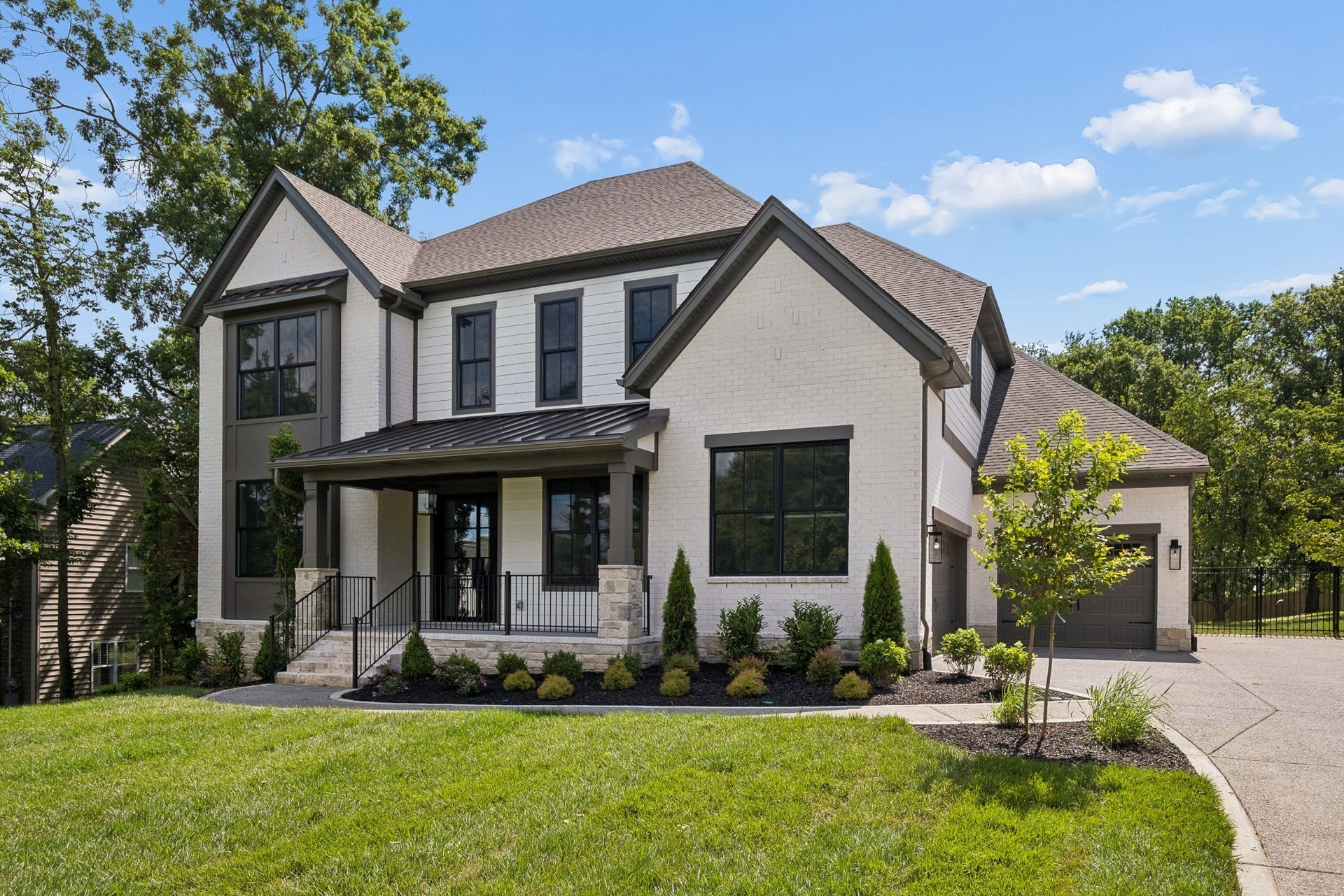 2808 White Oak Dr, Nashville, TN 37215 2808 White Oak Dr, Nashville, TN 37215