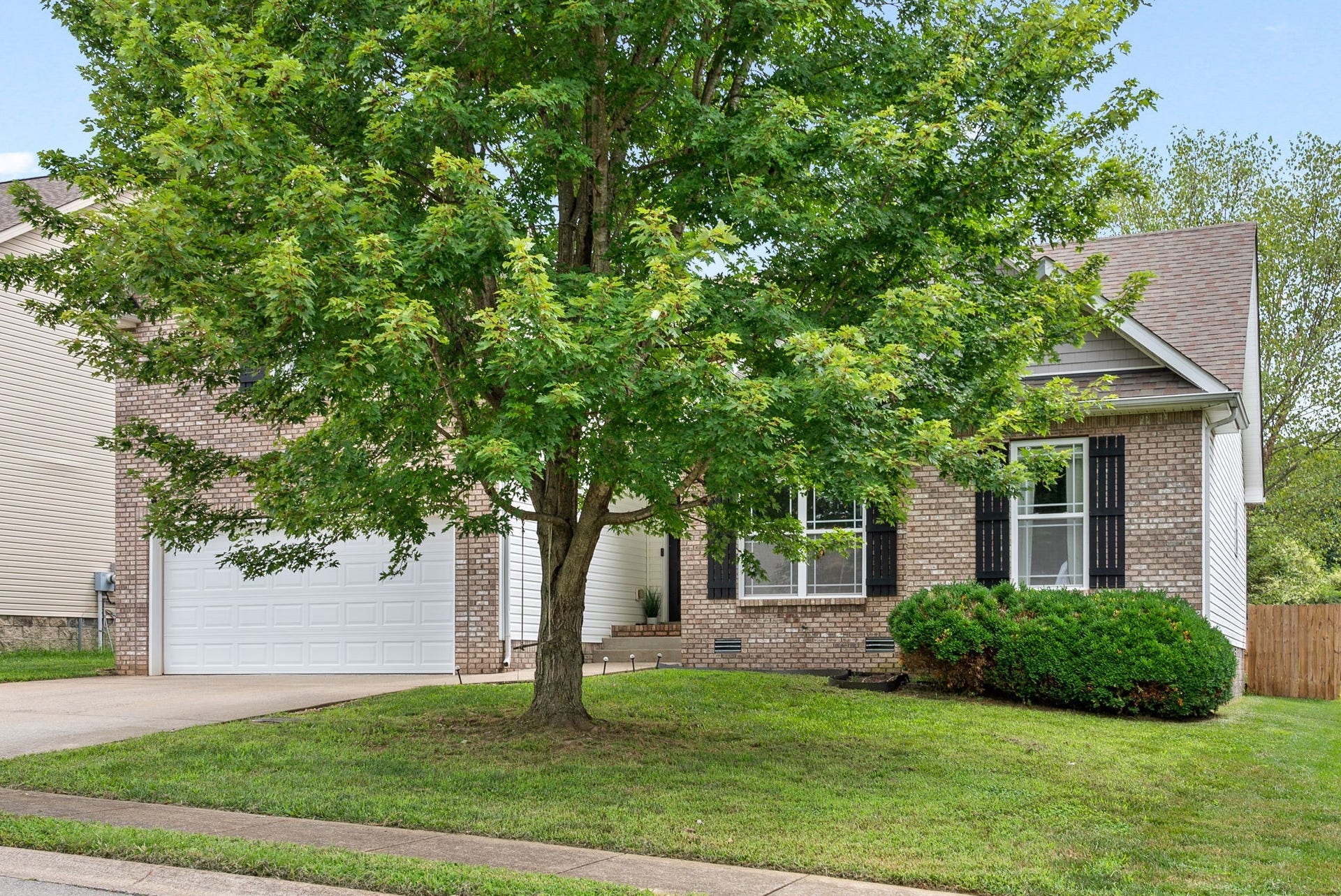 3464 Oak Creek Dr, Clarksville, TN 37040 3464 Oak Creek Dr, Clarksville, TN 37040