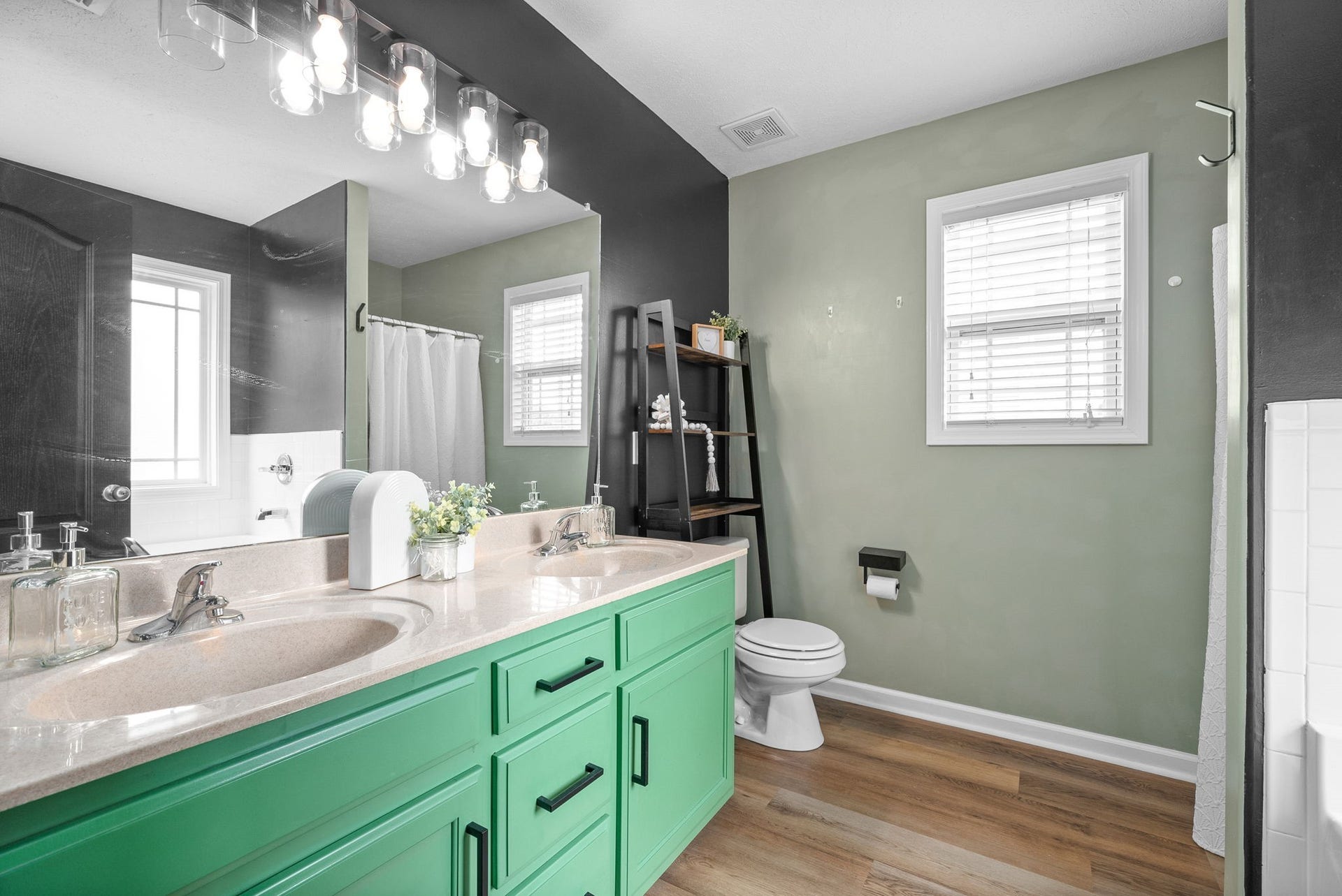 3464 Oak Creek Dr, Clarksville, TN 37040 3464 Oak Creek Dr, Clarksville, TN 37040