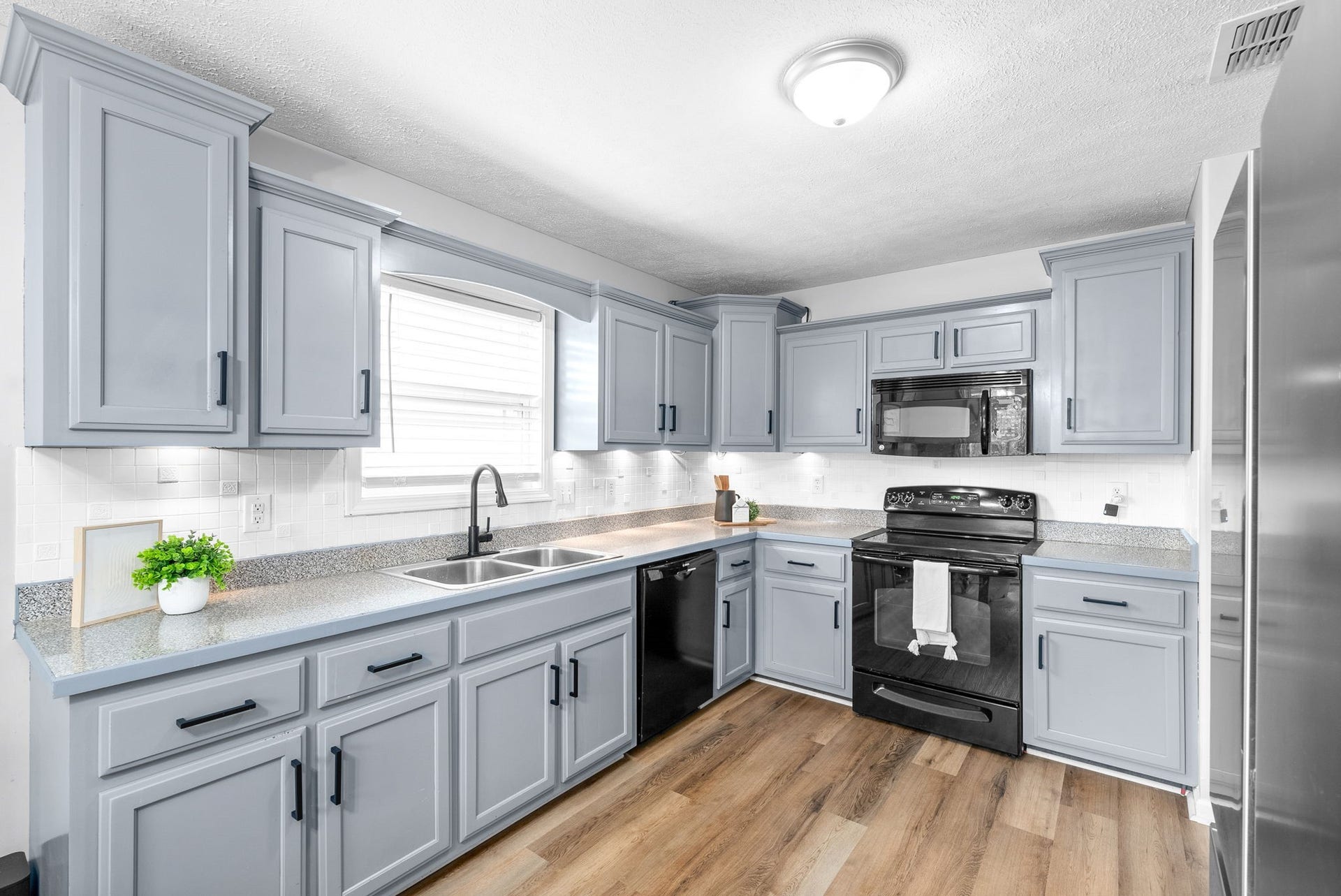 3464 Oak Creek Dr, Clarksville, TN 37040 3464 Oak Creek Dr, Clarksville, TN 37040
