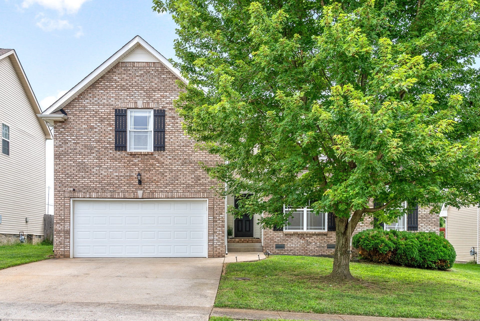 3464 Oak Creek Dr, Clarksville, TN 37040 3464 Oak Creek Dr, Clarksville, TN 37040