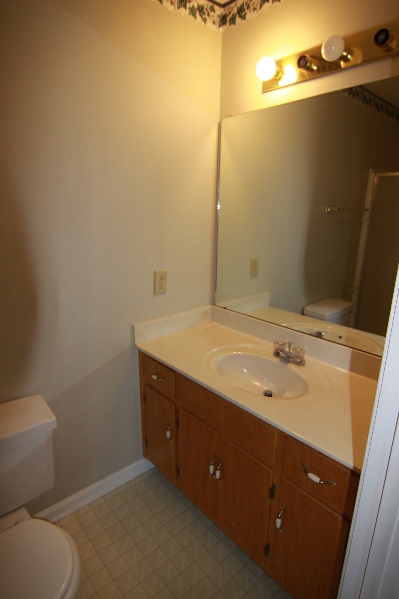 2424 Sphinx Ct, Clarksville, TN 37042 2424 Sphinx Ct, Clarksville, TN 37042
