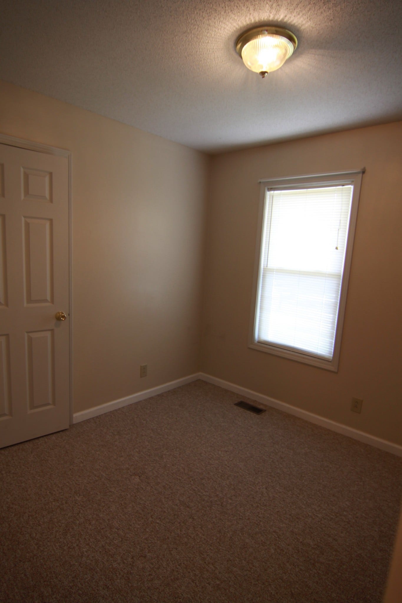 2424 Sphinx Ct, Clarksville, TN 37042 2424 Sphinx Ct, Clarksville, TN 37042
