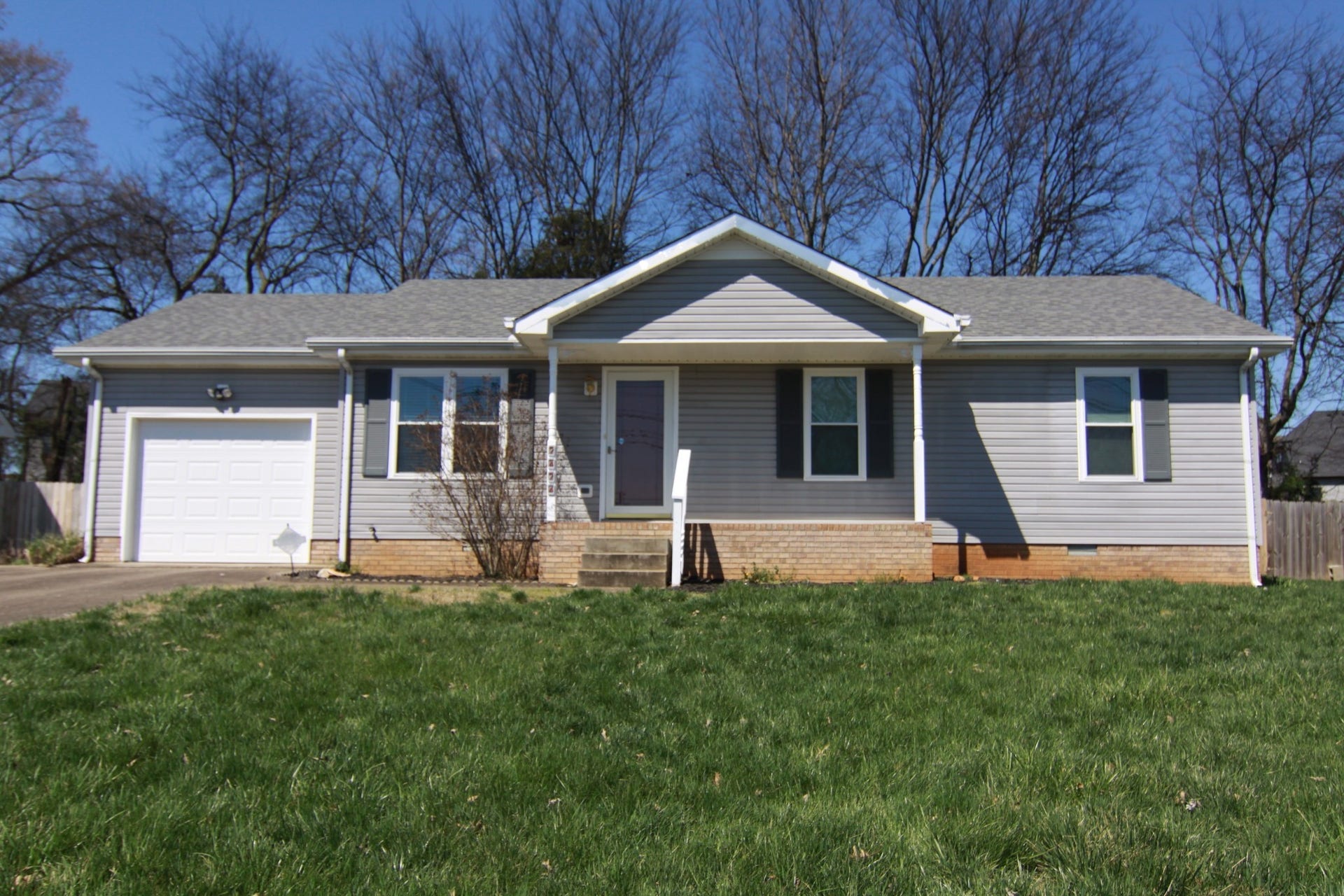 2424 Sphinx Ct, Clarksville, TN 37042 2424 Sphinx Ct, Clarksville, TN 37042