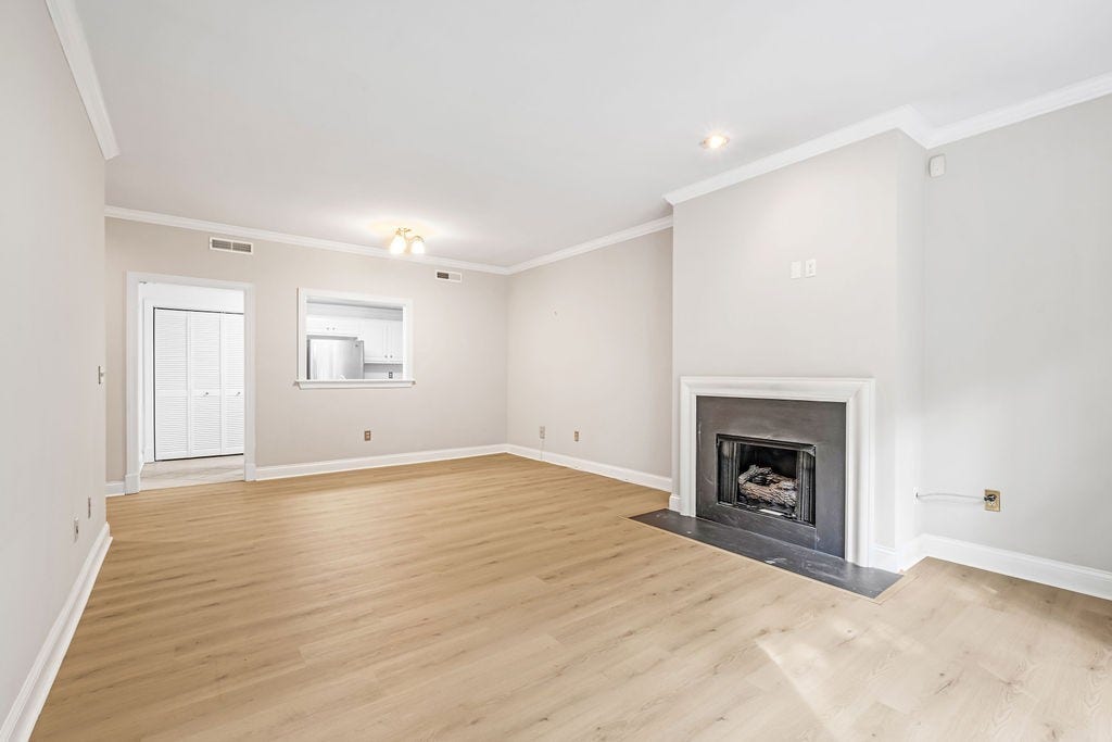4040 Woodlawn Dr, #12, Nashville, TN 37205 4040 Woodlawn Dr, #12, Nashville, TN 37205