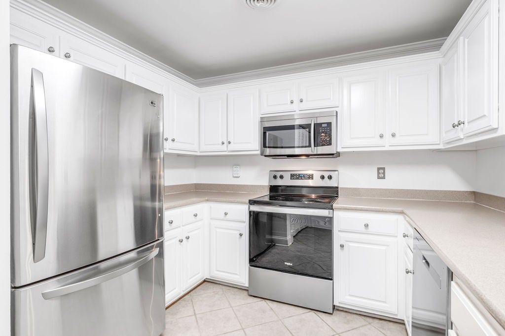4040 Woodlawn Dr, #12, Nashville, TN 37205 4040 Woodlawn Dr, #12, Nashville, TN 37205