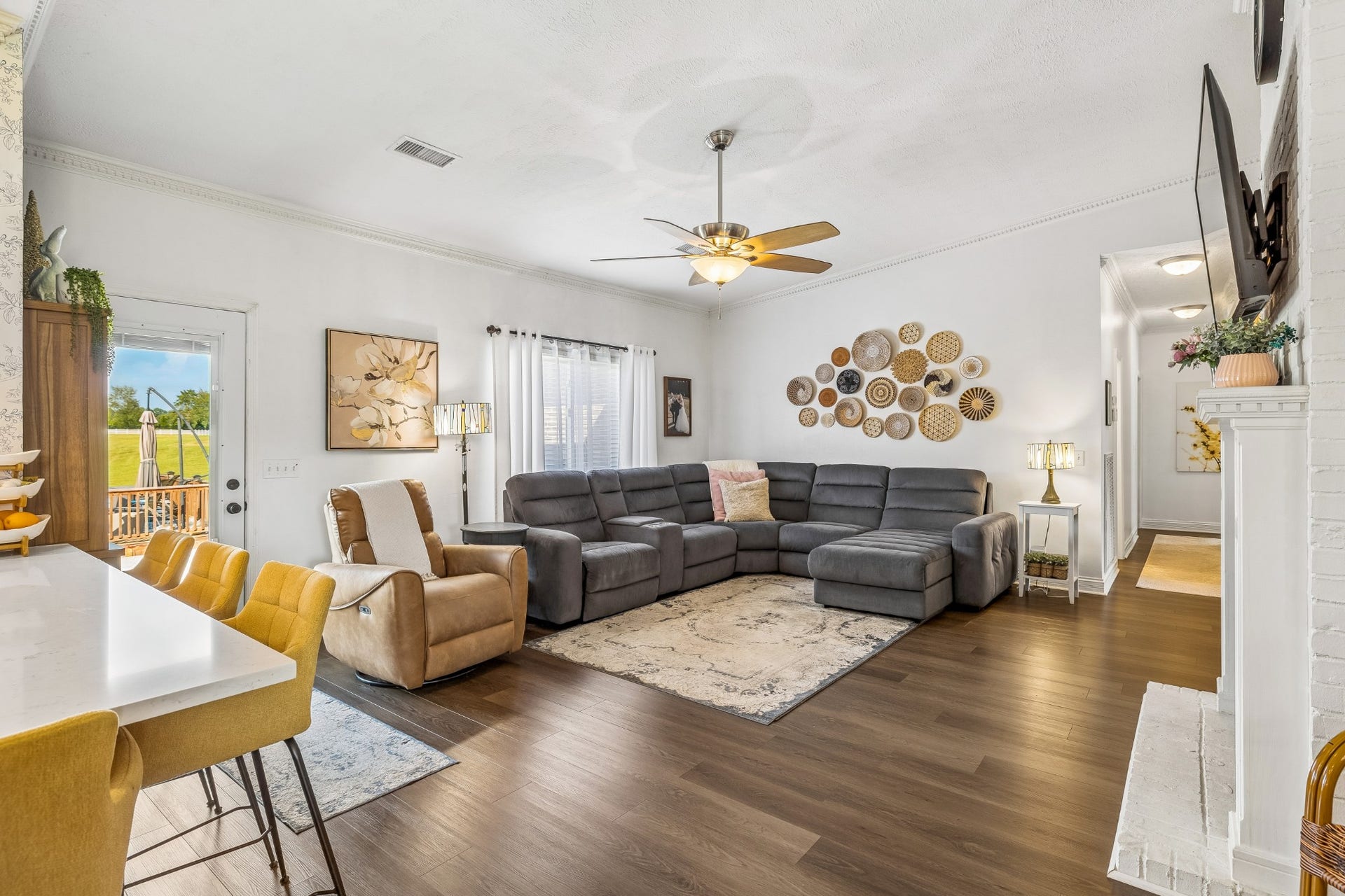 1121 Lakes Edge Dr, Murfreesboro, TN 37130 1121 Lakes Edge Dr, Murfreesboro, TN 37130