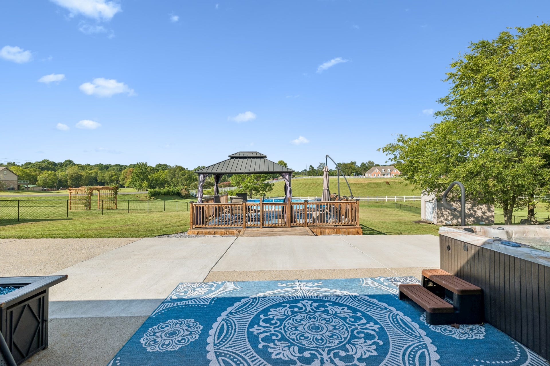 1121 Lakes Edge Dr, Murfreesboro, TN 37130 1121 Lakes Edge Dr, Murfreesboro, TN 37130