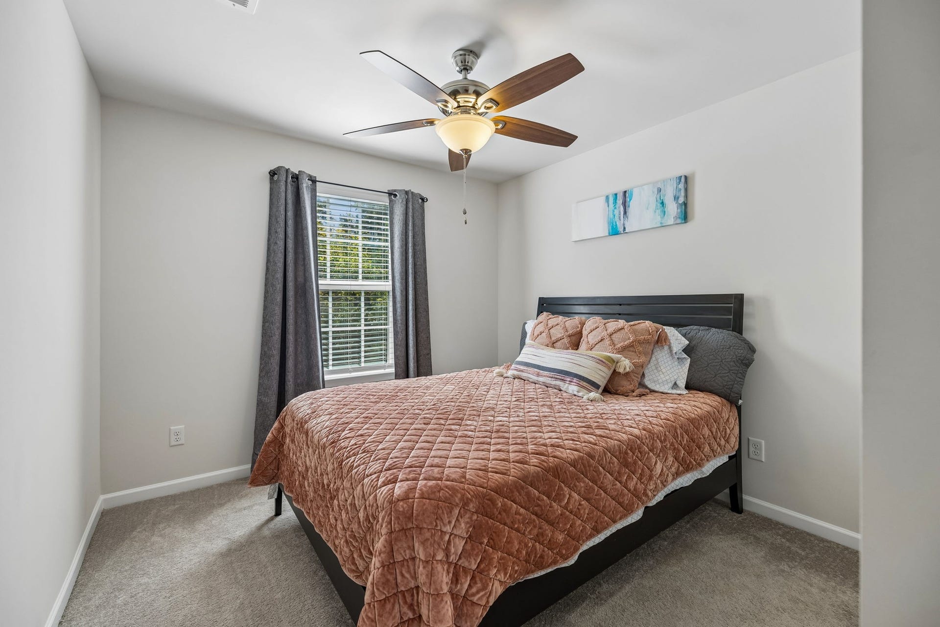 2572 Grove Park Way, Columbia, TN 38401 2nd bedroom