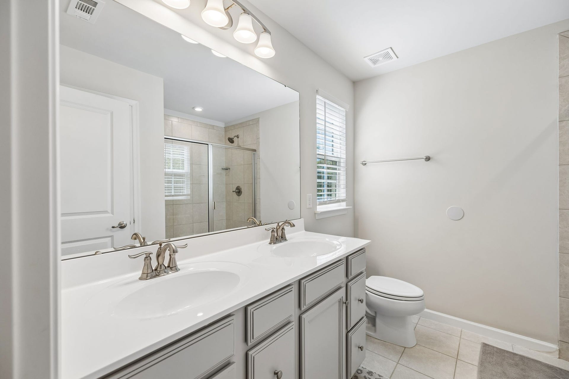 2572 Grove Park Way, Columbia, TN 38401 primary bath/double vanities