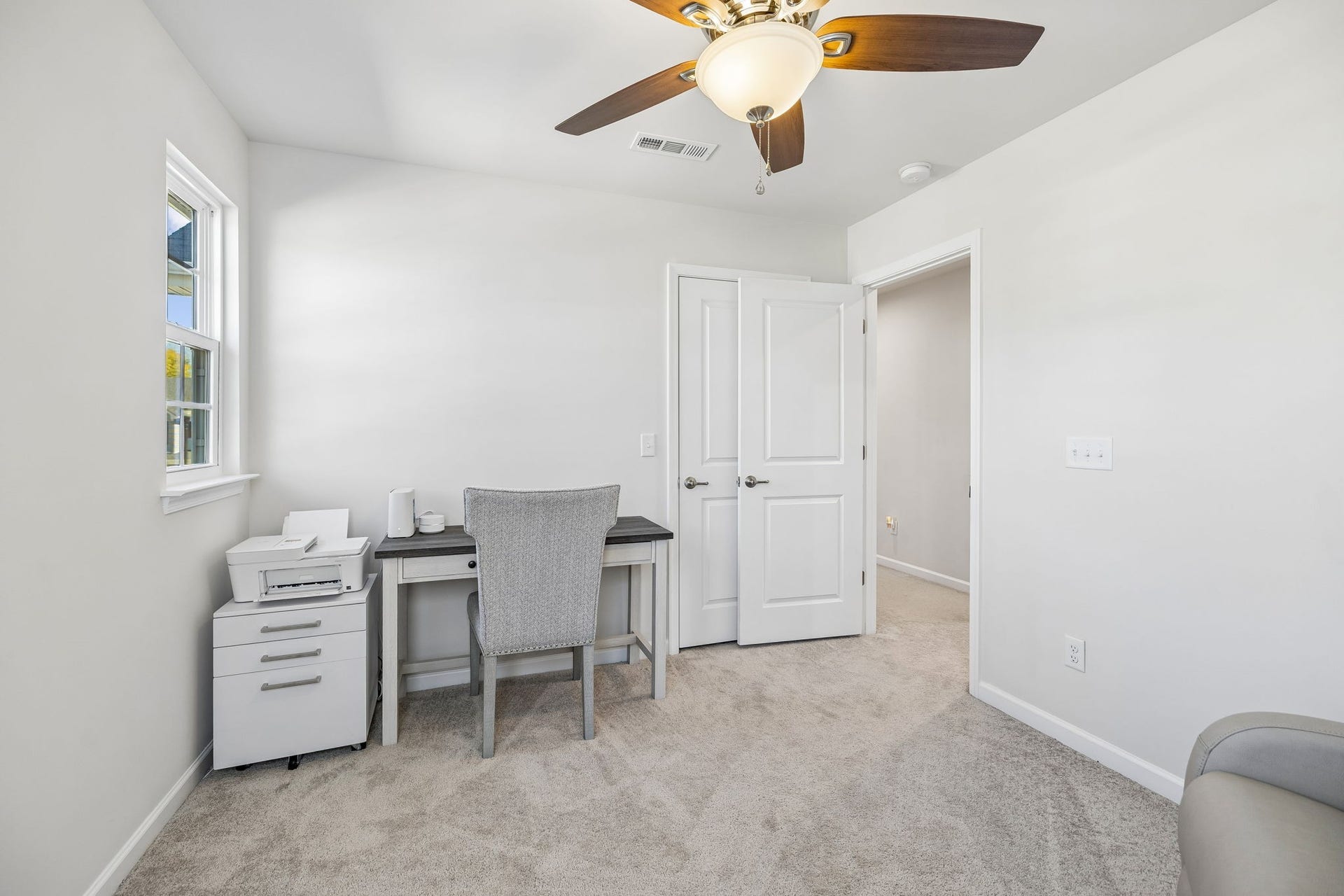 2572 Grove Park Way, Columbia, TN 38401 2572 Grove Park Way, Columbia, TN 38401