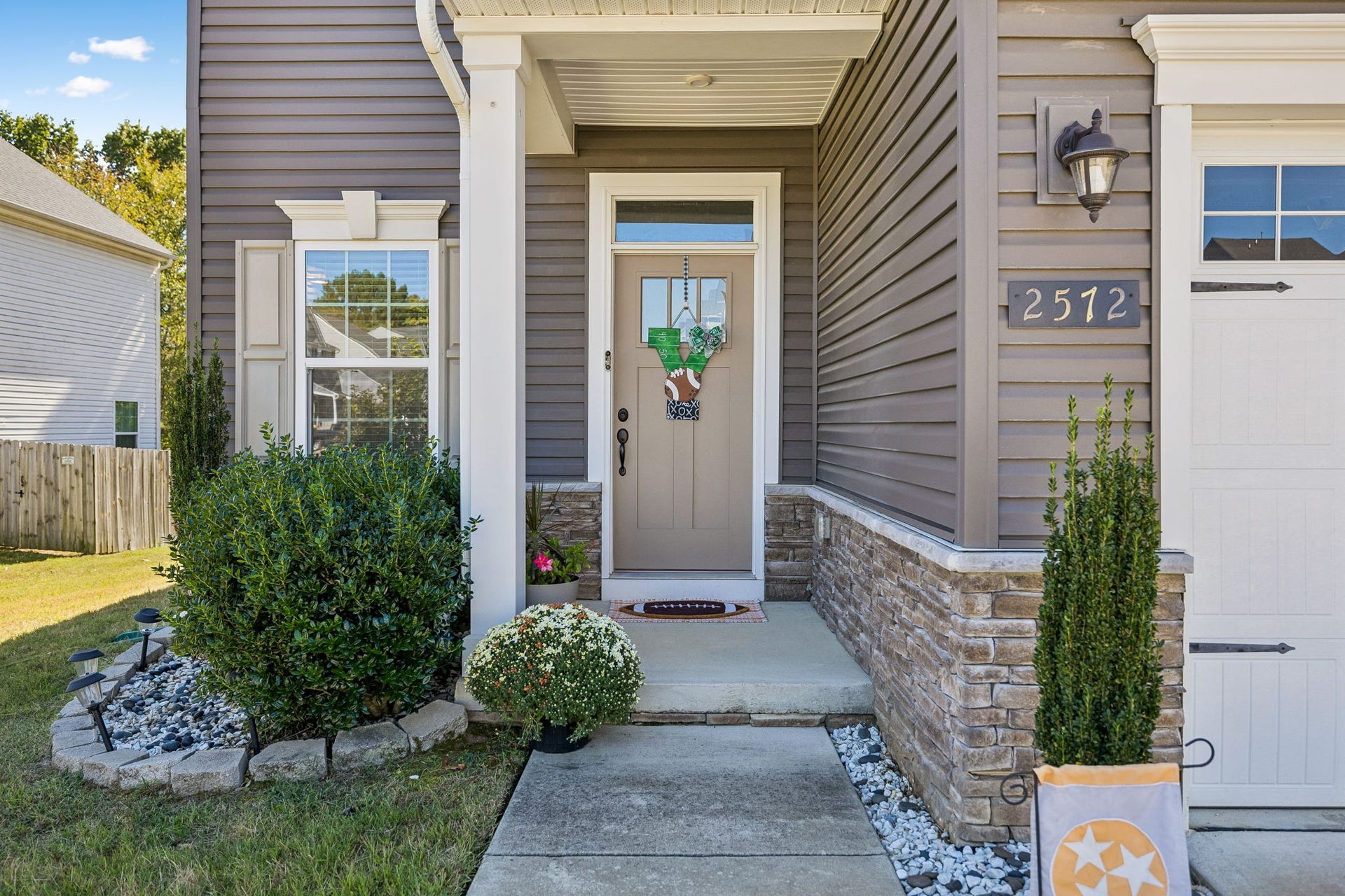 2572 Grove Park Way, Columbia, TN 38401 2572 Grove Park Way, Columbia, TN 38401