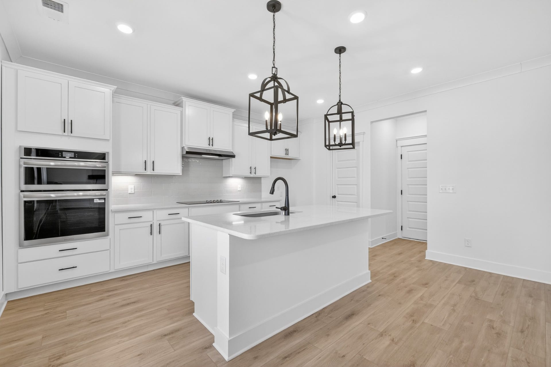 153 Yuma Lane, White House, TN 37188 **Photos are of a model home and will not match all selections in subject property**