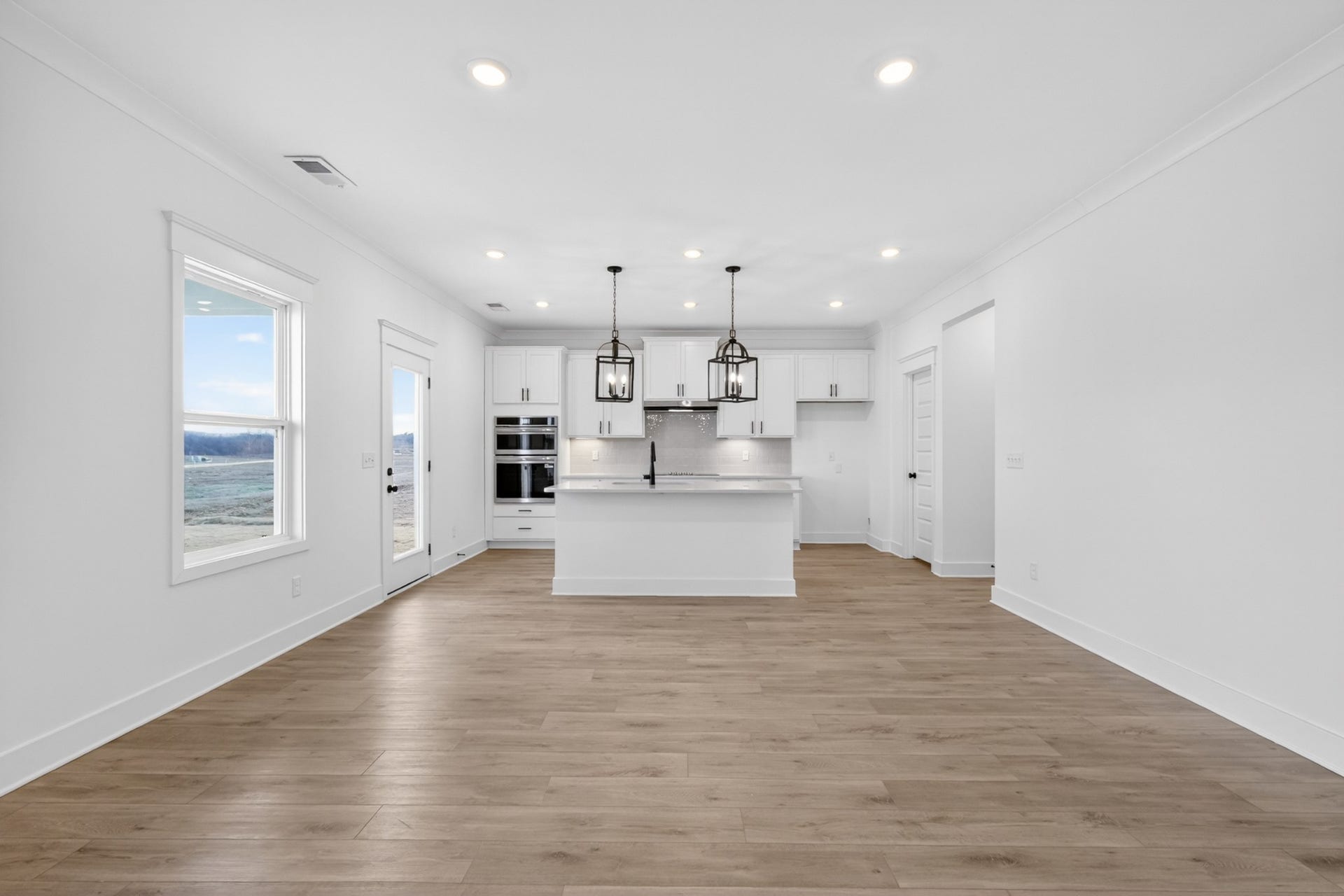 153 Yuma Lane, White House, TN 37188 **Photos are of a model home and will not match all selections in subject property**