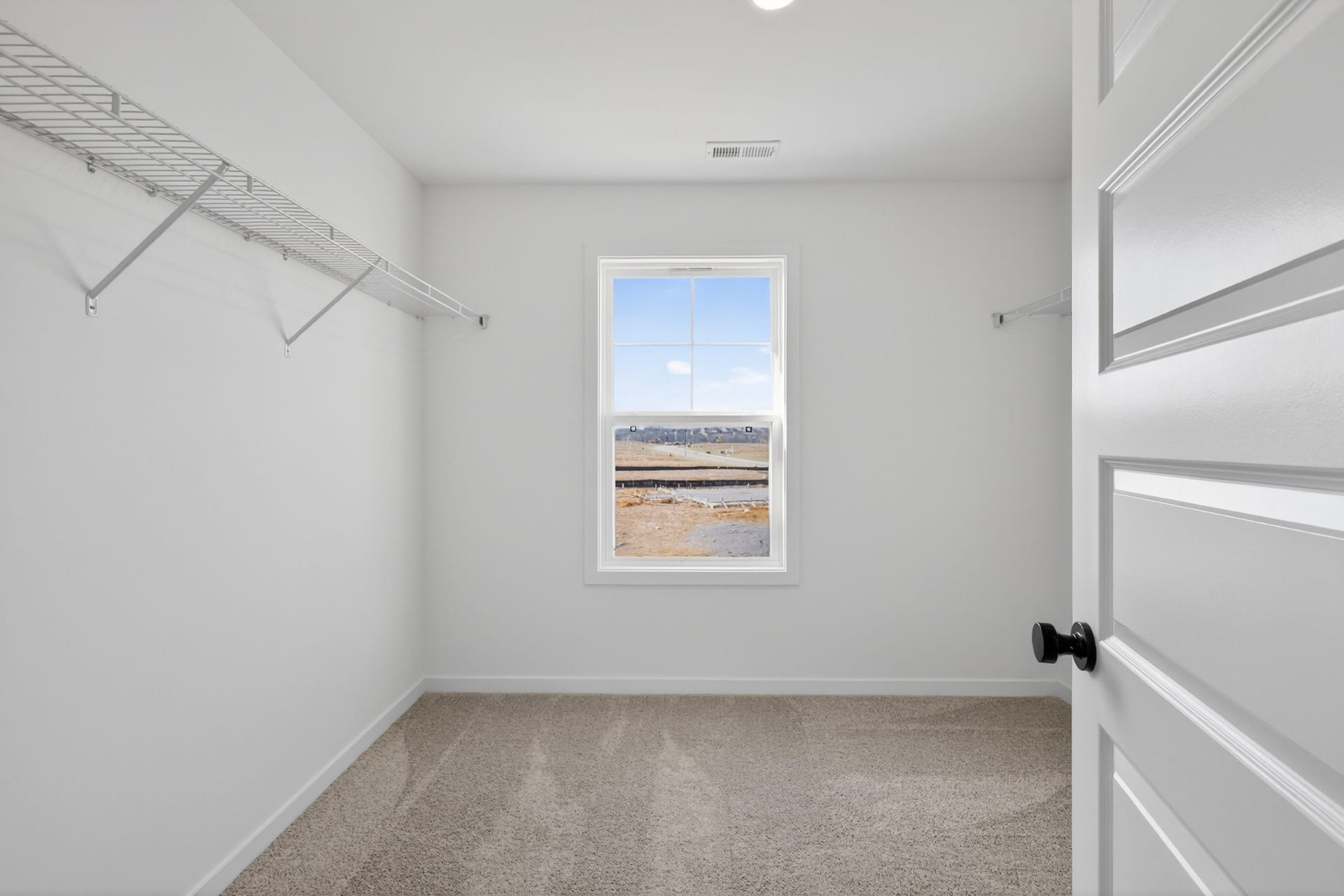 153 Yuma Lane, White House, TN 37188 **Photos are of a model home and will not match all selections in subject property**