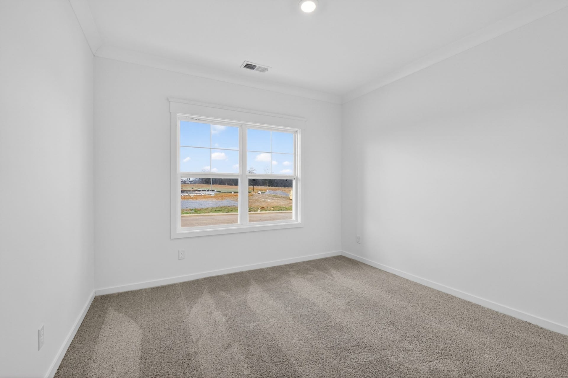 153 Yuma Lane, White House, TN 37188 **Photos are of a model home and will not match all selections in subject property**