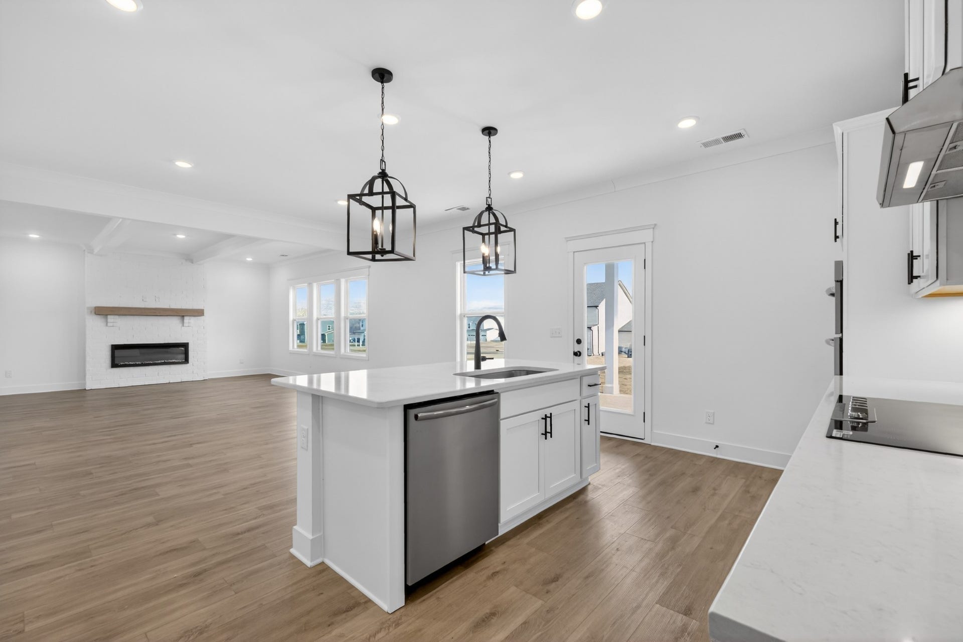 153 Yuma Lane, White House, TN 37188 **Photos are of a model home and will not match all selections in subject property**