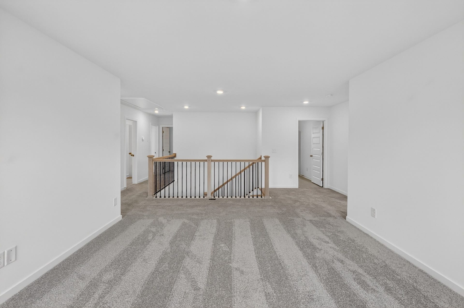 233 Hampshire Way, White House, TN 37188 ***Photos are of a model home and may not match subject property***