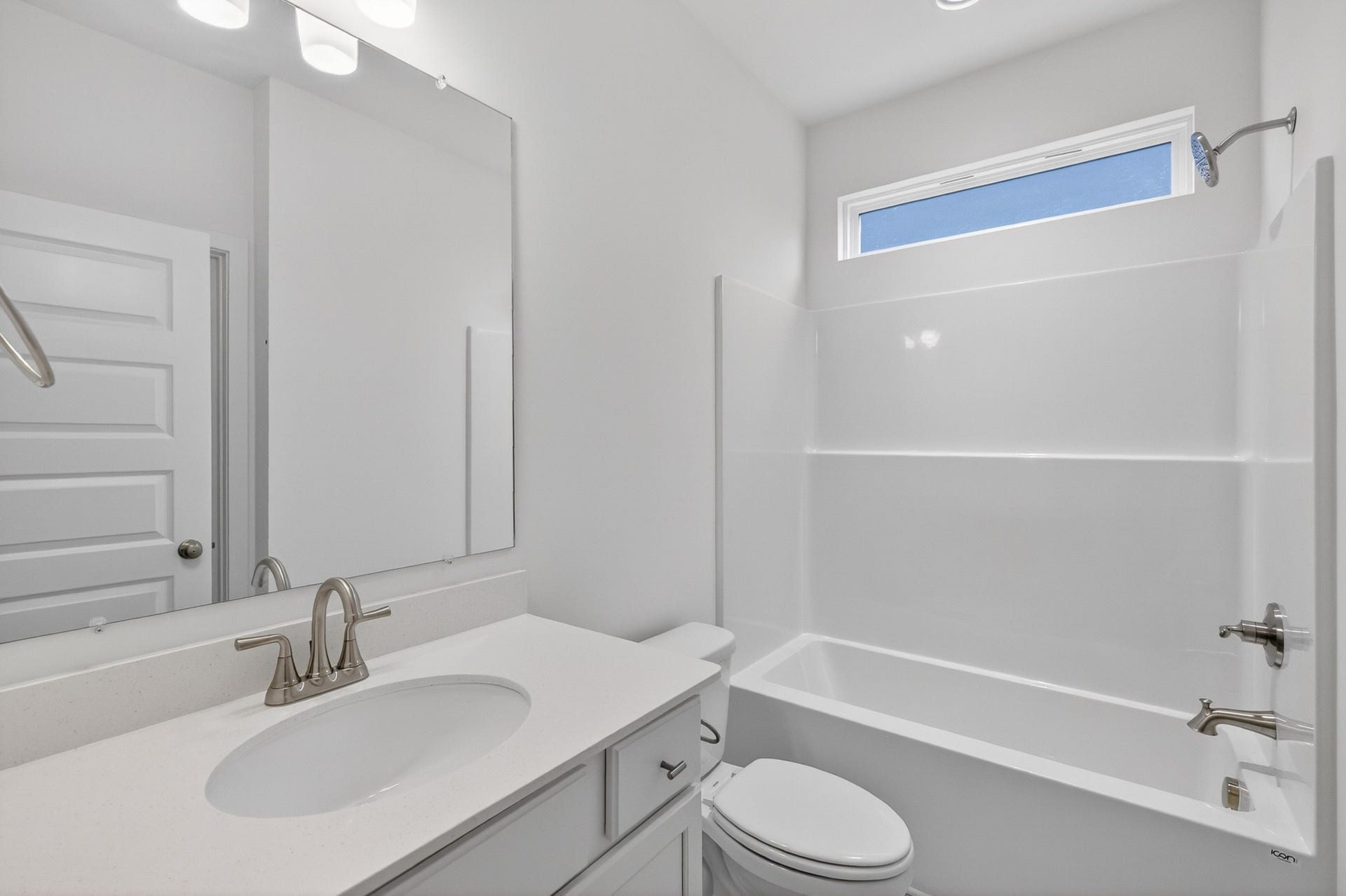 233 Hampshire Way, White House, TN 37188 ***Photos are of a model home and may not match subject property***