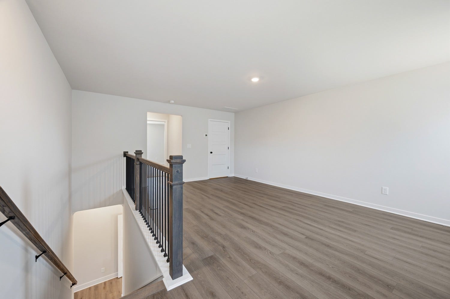 236 Hampshire Way, White House, TN 37188 ***Example of model home and selections/finishes will vary per home***