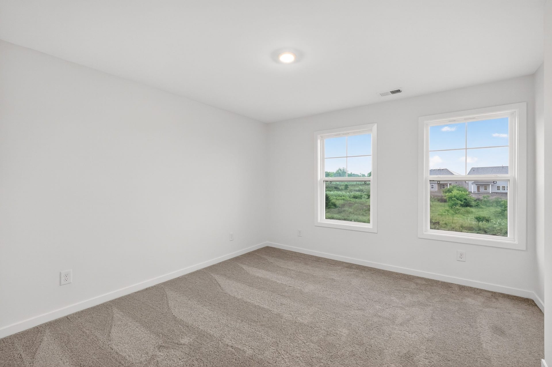 232 Hampshire Way, White House, TN 37188 ***Example of model home and selections/finishes will vary per home***
