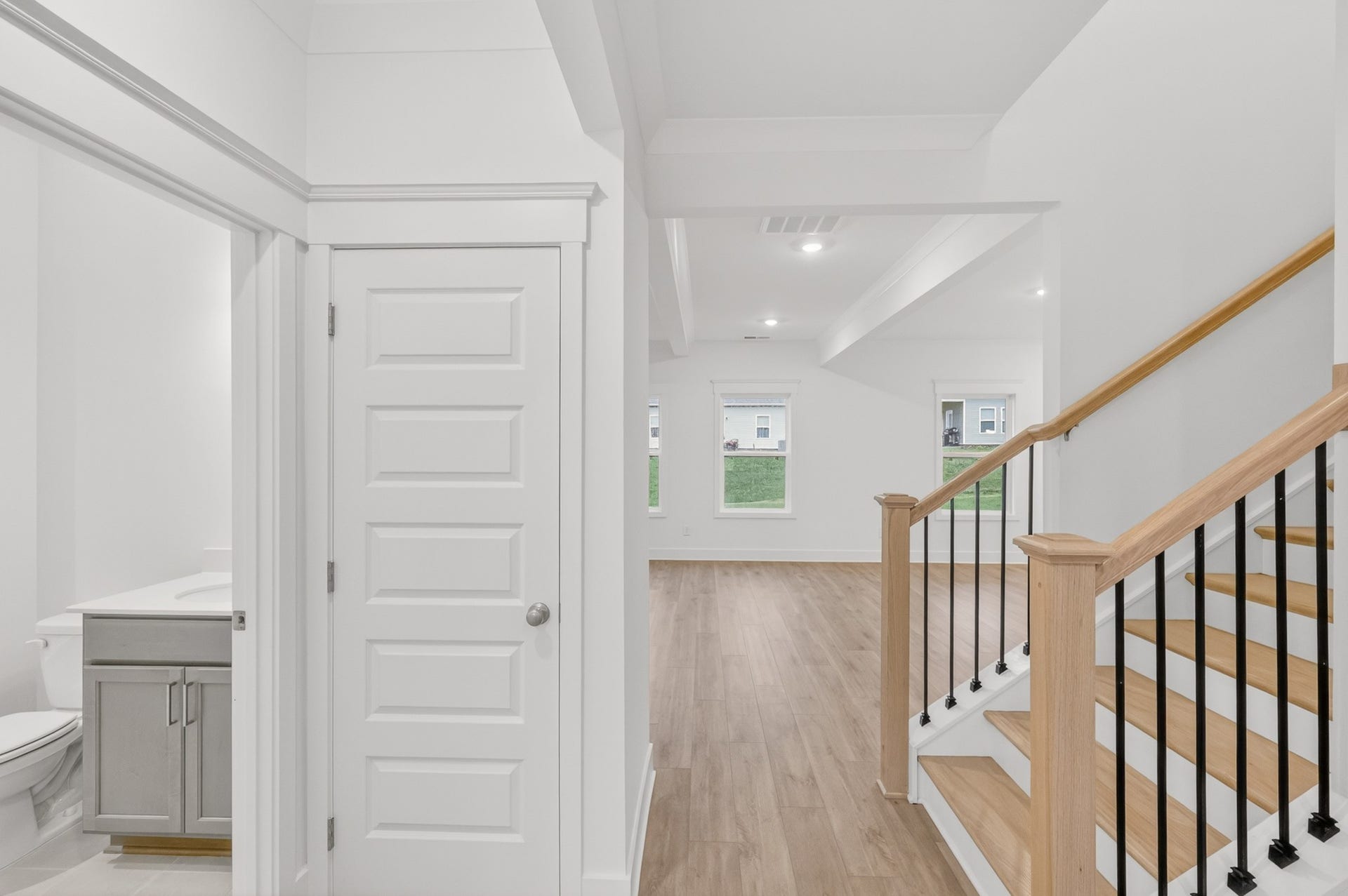232 Hampshire Way, White House, TN 37188 ***Example of model home and selections/finishes will vary per home***