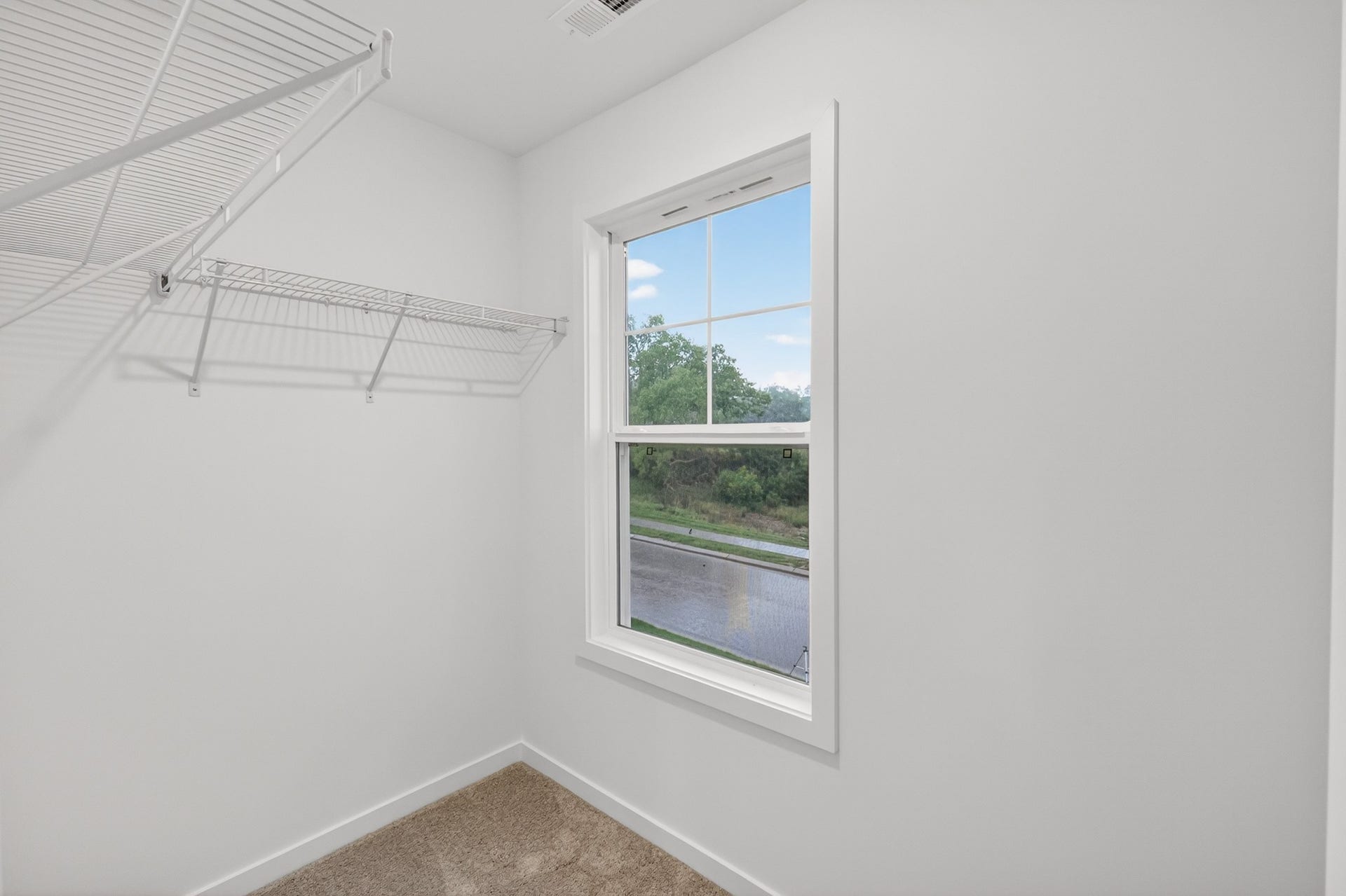 232 Hampshire Way, White House, TN 37188 ***Example of model home and selections/finishes will vary per home***
