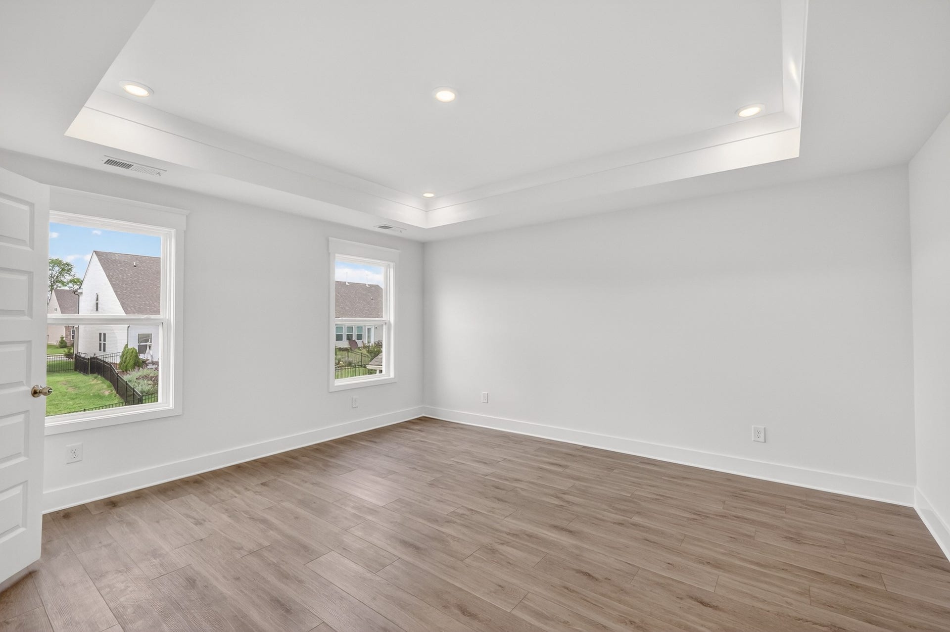 237 Hampshire Way, White House, TN 37188 ***Example of model home and selections/finishes will vary per home***