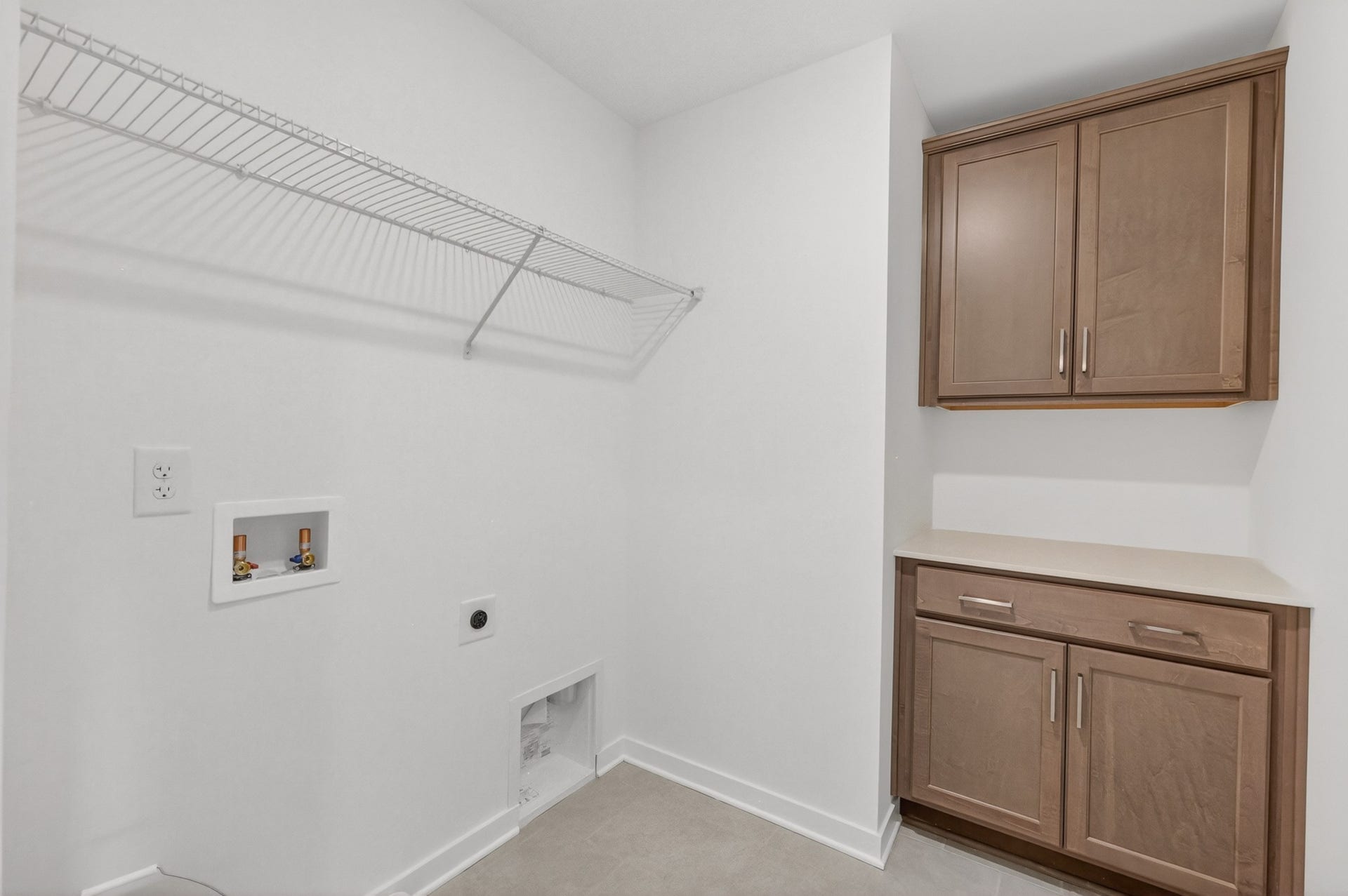237 Hampshire Way, White House, TN 37188 ***Example of model home and selections/finishes will vary per home***