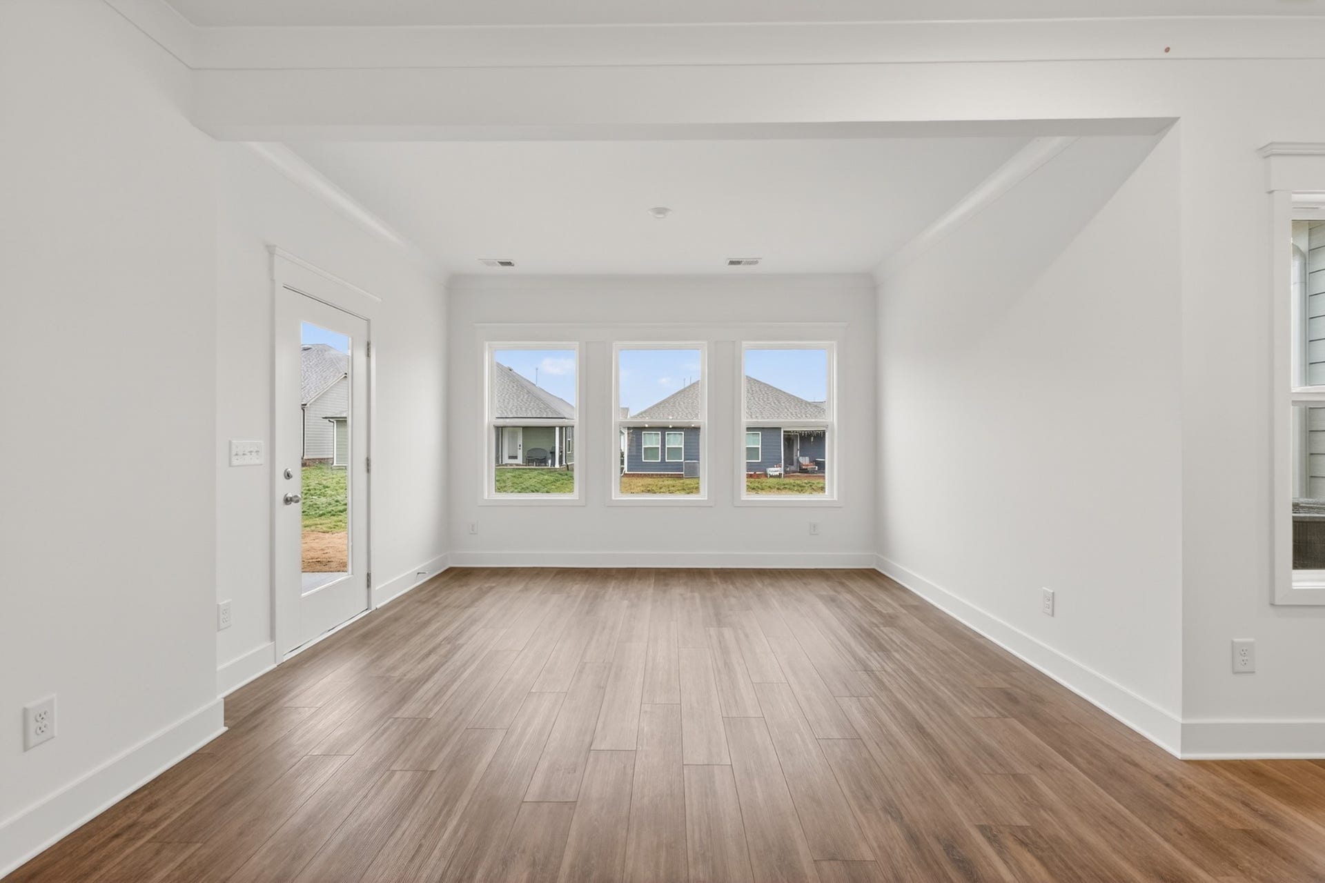 441 Charlie Place, White House, TN 37188 *Photos are of a model home and may not fully represent selections and features of the subject property.