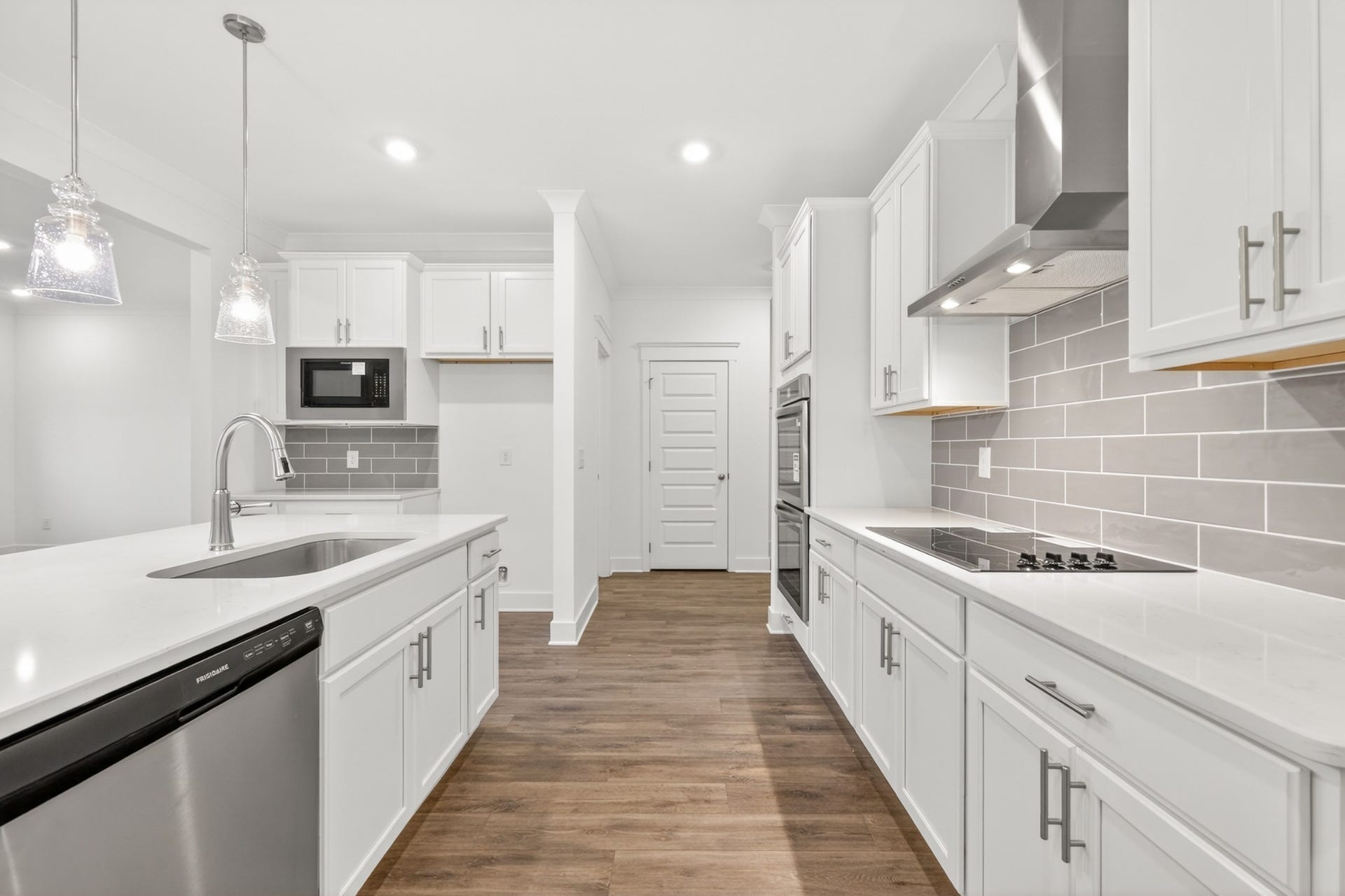 441 Charlie Place, White House, TN 37188 *Photos are of a model home and may not fully represent selections and features of the subject property.