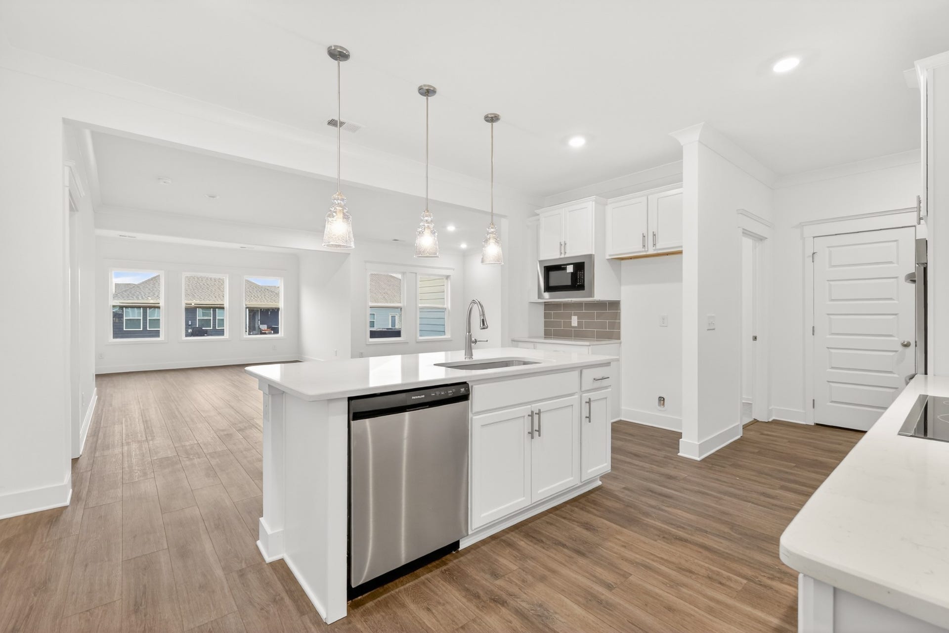 441 Charlie Place, White House, TN 37188 *Photos are of a model home and may not fully represent selections and features of the subject property.
