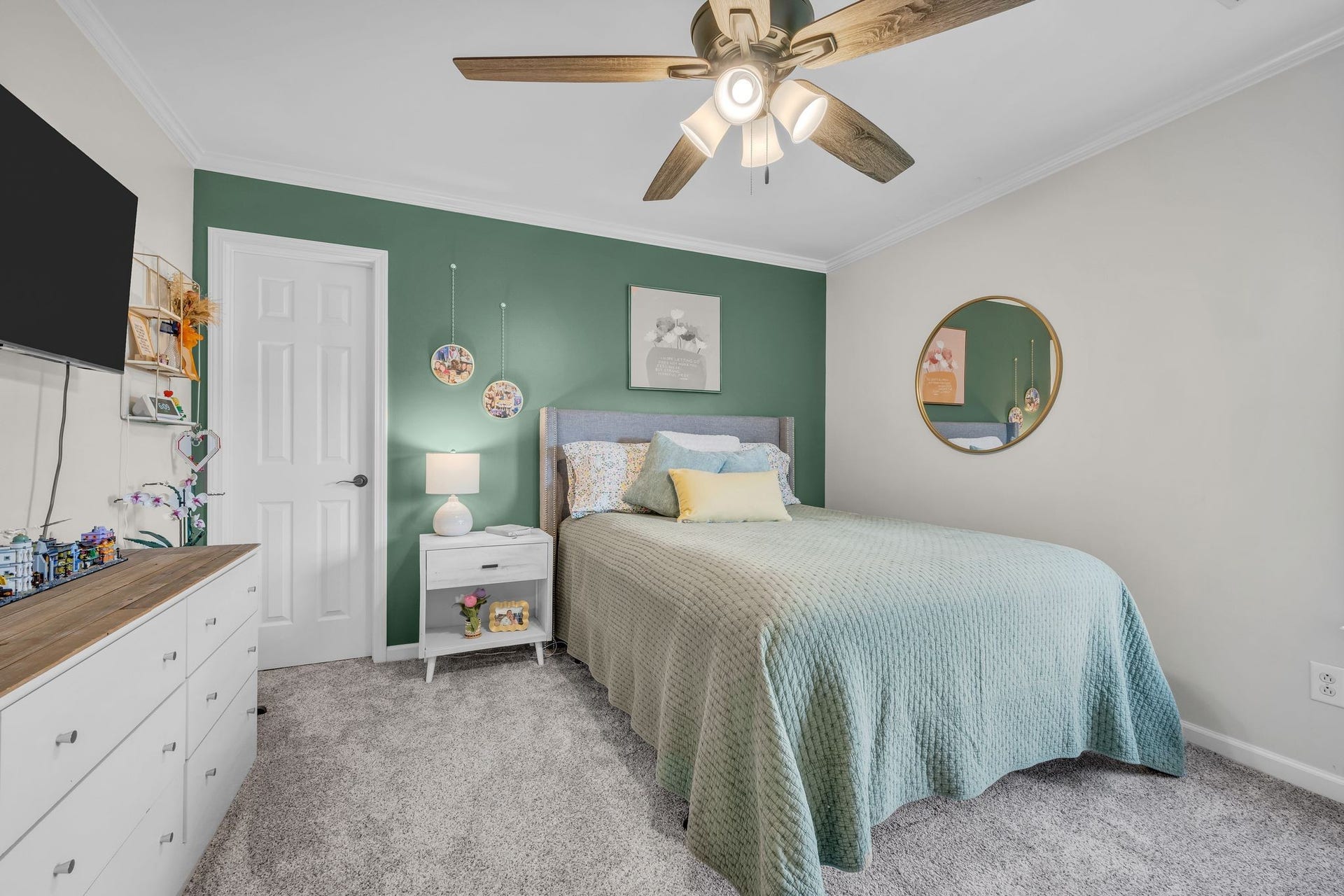 170 Lena Loop, Burns, TN 37029 Bedroom 12x12 with large walk in closet