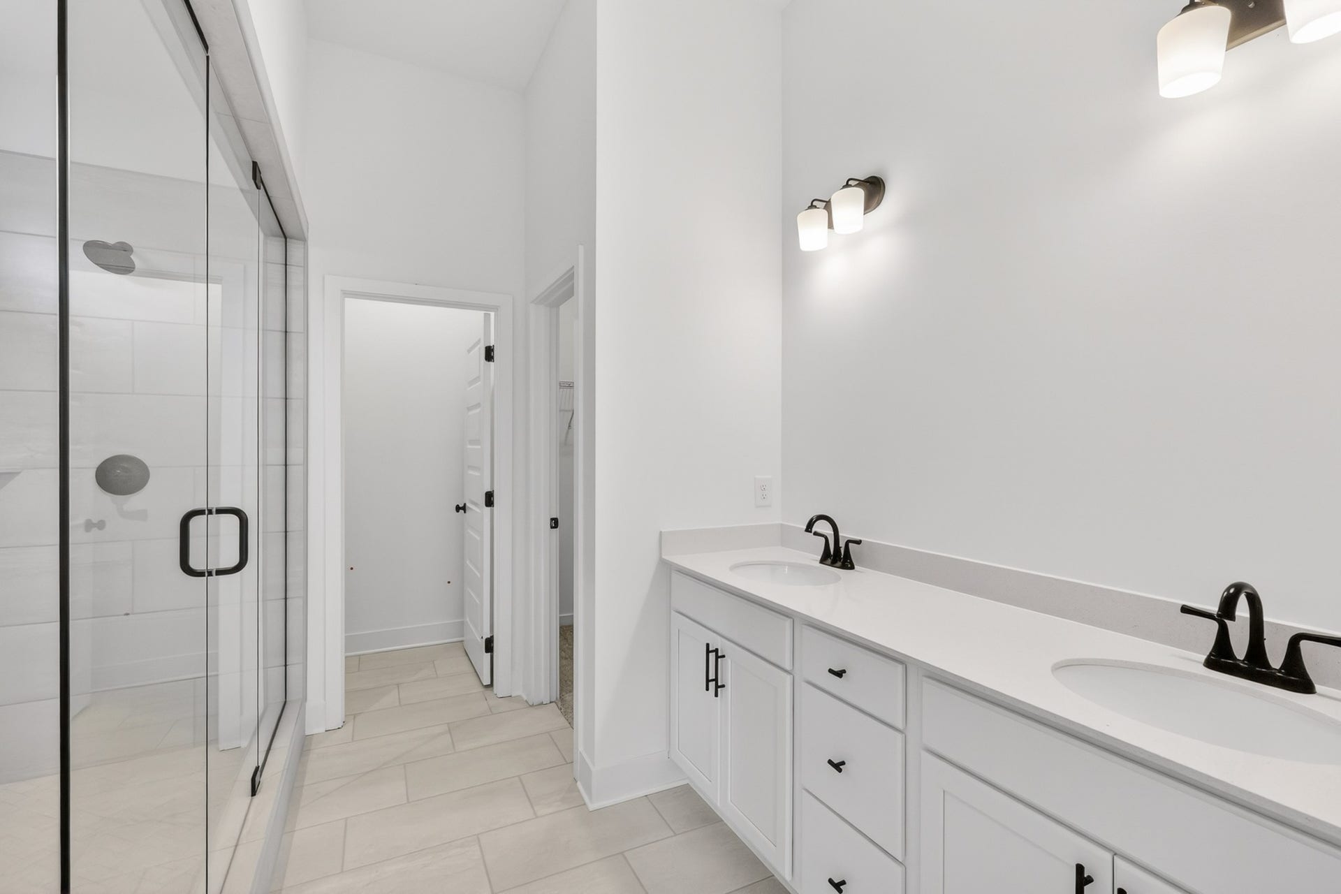 1479 Charlie Place, White House, TN 37188 **Model home photos and actual home selections will vary**