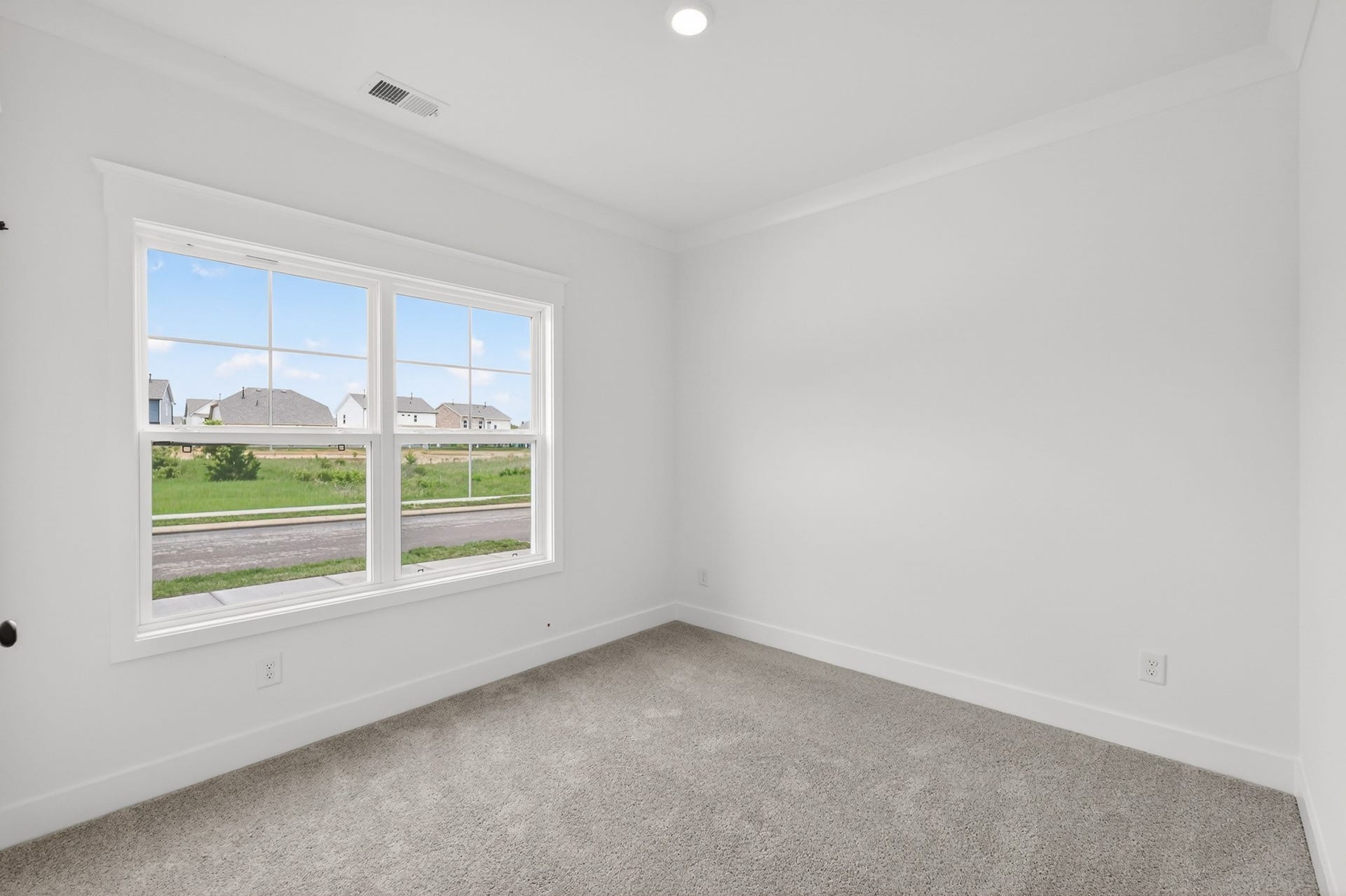 1479 Charlie Place, White House, TN 37188 **Model home photos and actual home selections will vary**