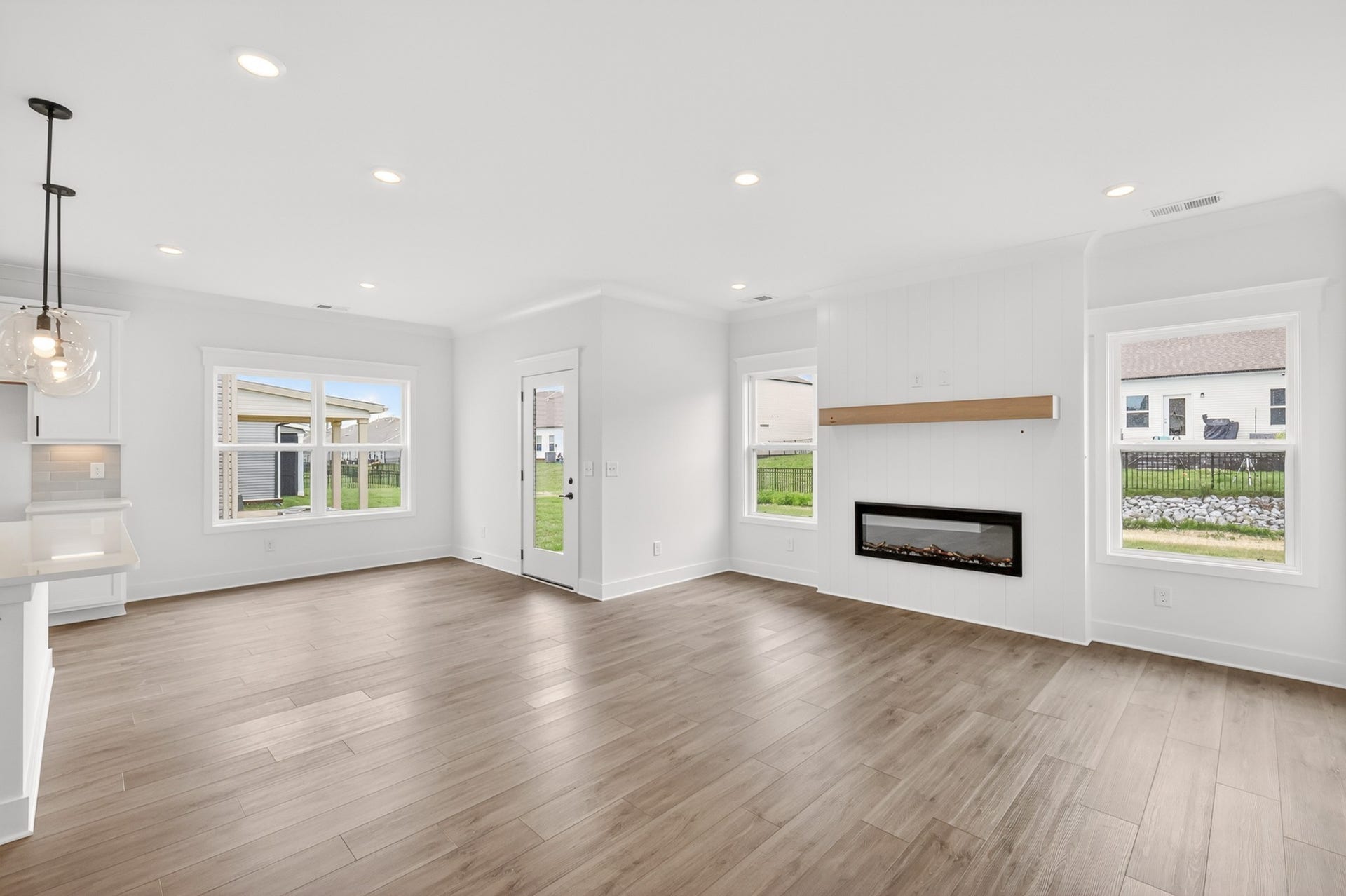 1479 Charlie Place, White House, TN 37188 **Model home photos and actual home selections will vary**