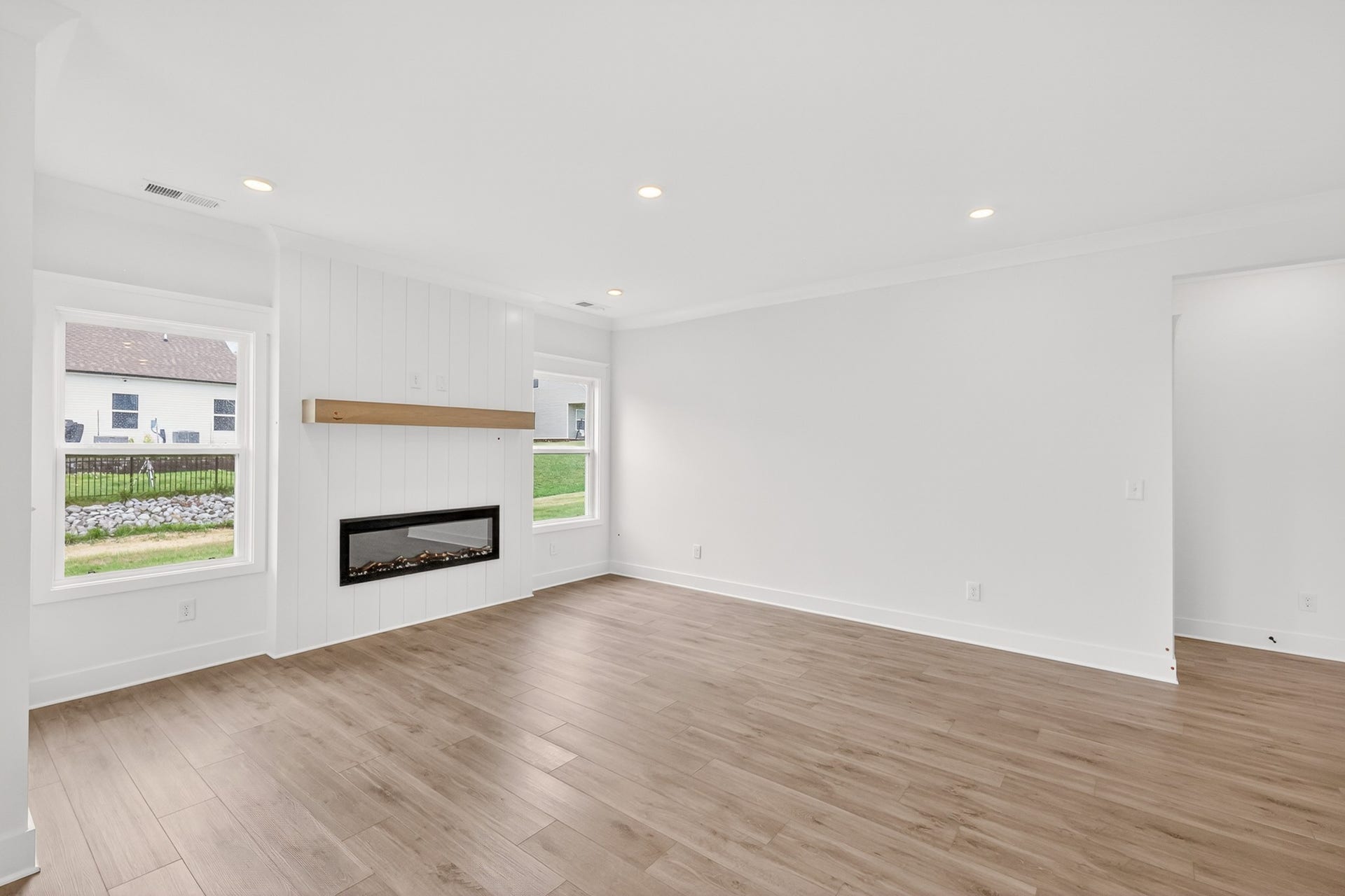 1479 Charlie Place, White House, TN 37188 **Model home photos and actual home selections will vary**