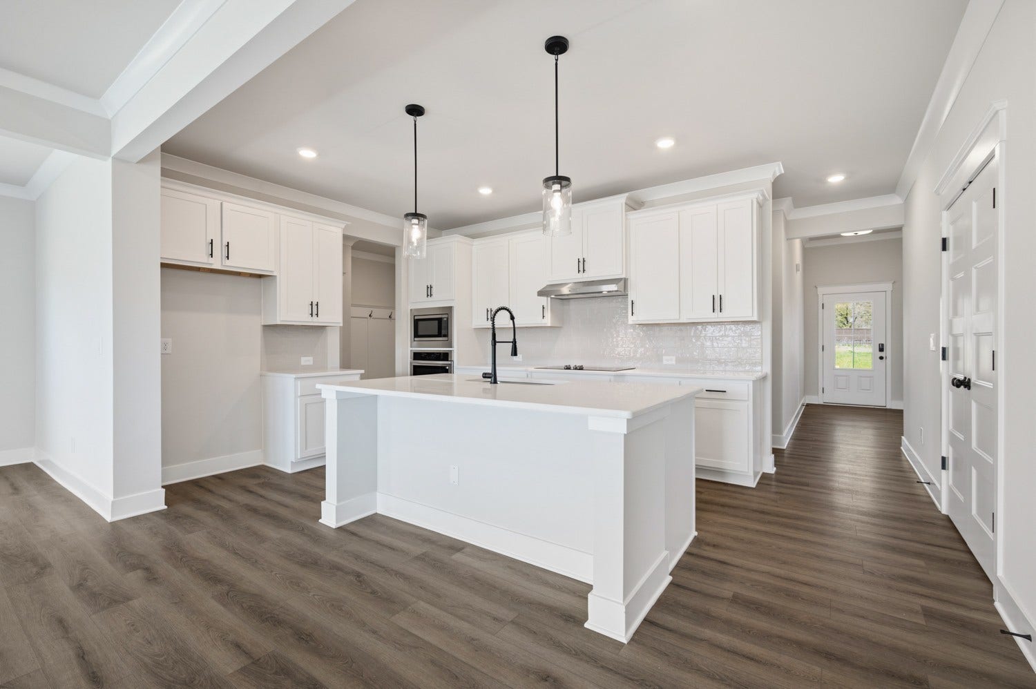 1688 Charlie Place, White House, TN 37188 ***Example of model home and selections/finishes will vary per home***