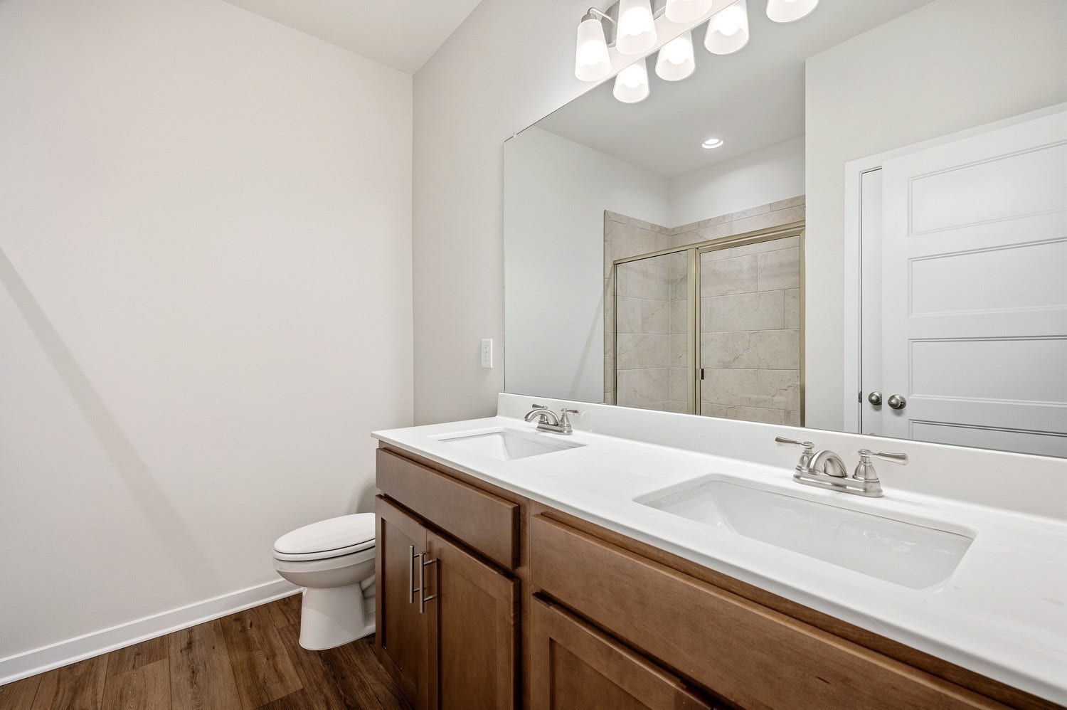 1829 Charlie Place, White House, TN 37188 ***Example of model home and selections/finishes will vary per home***